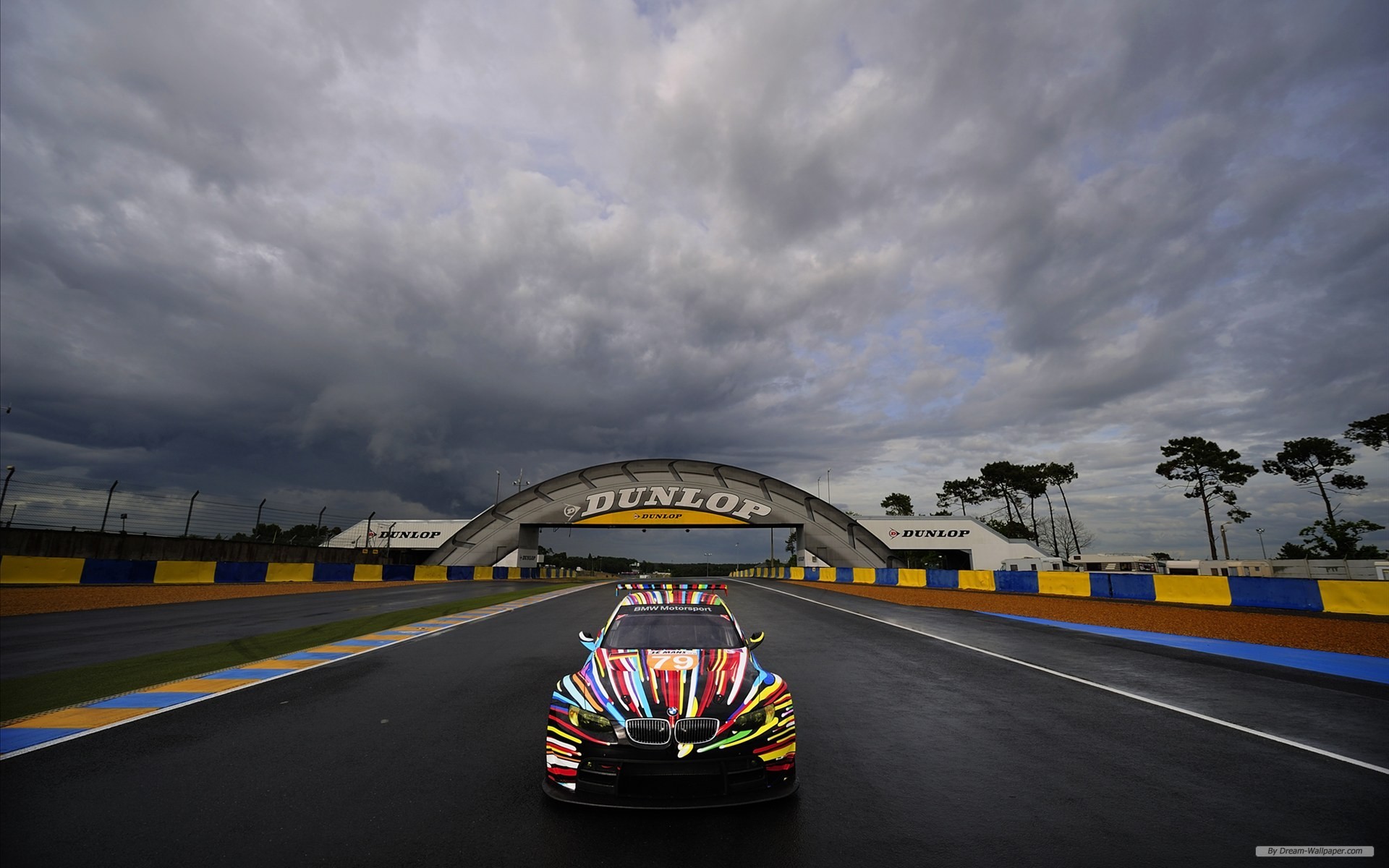 horas de fondo de pantalla,pista de carreras,asfalto,vehículo,coche de rendimiento,carreras de autos deportivos