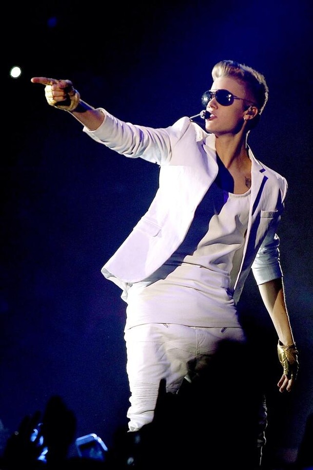 justin bieber live wallpaper,prestazione,divertimento,cantante,musica,musica pop