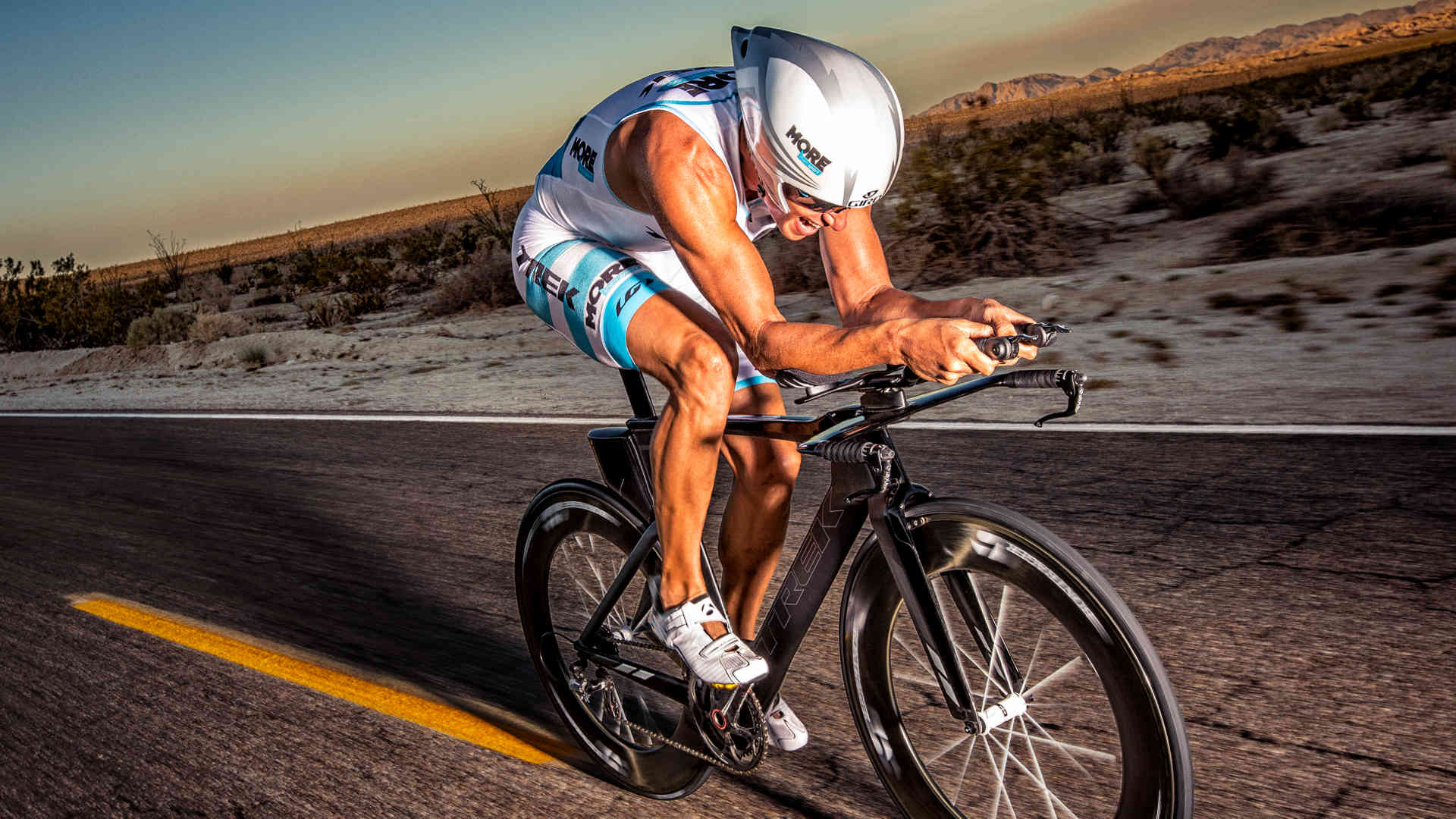 Triathlon Tapete Landfahrzeug Radfahren Fahrrad Fahrzeug Sport 385212 Wallpaperuse