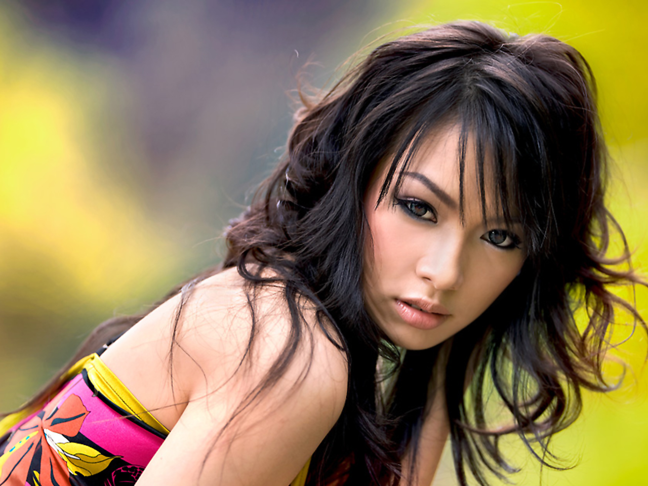 hot beautiful wallpaper,hair,hairstyle,beauty,black hair,layered hair