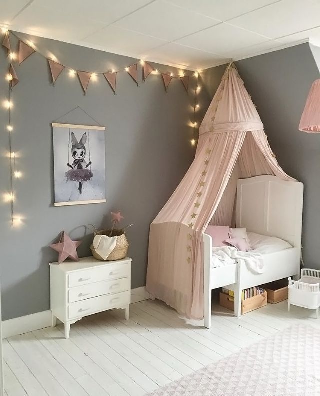 pretty bedroom wallpaper,bed,furniture,bedroom,room,canopy bed
