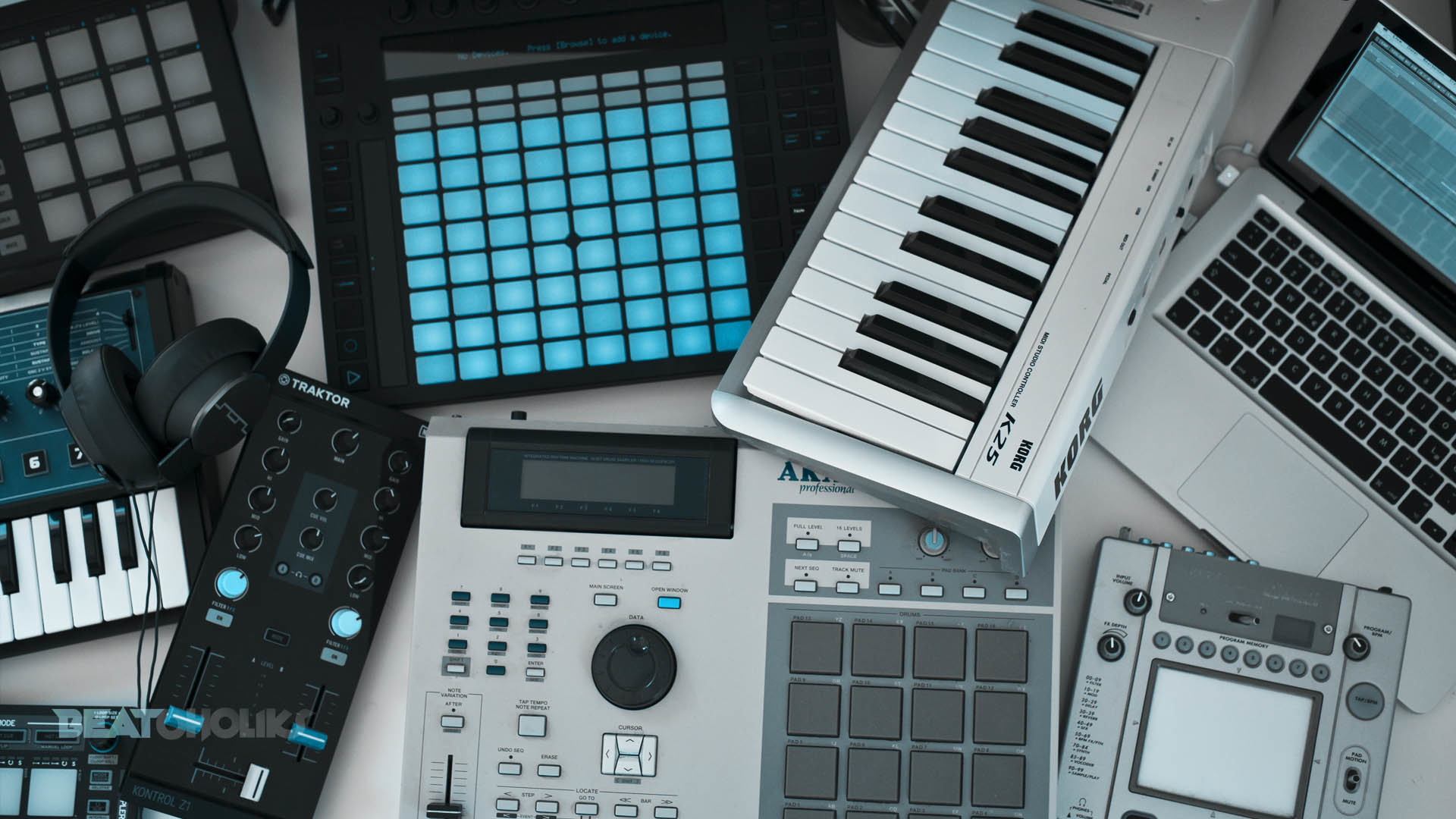 productor musical fondo de pantalla,instrumento musical electronico,tecnología,estación de trabajo musical,teclado electrónico,teclado musical