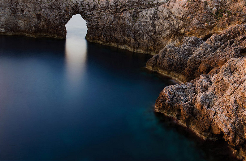 surface studio wallpaper,water,formation,rock,blue,sea