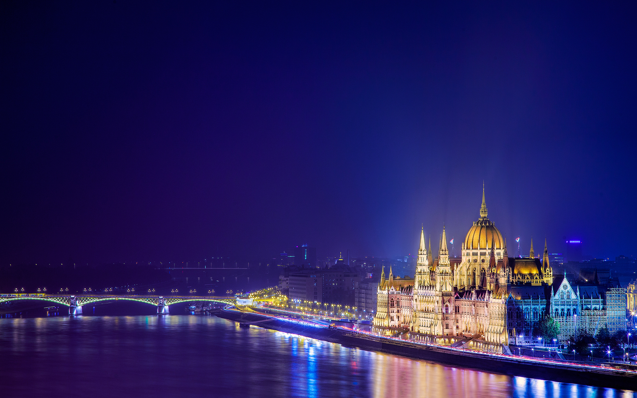 fondo de pantalla de budapest,noche,azul,ciudad,cielo,paisaje urbano
