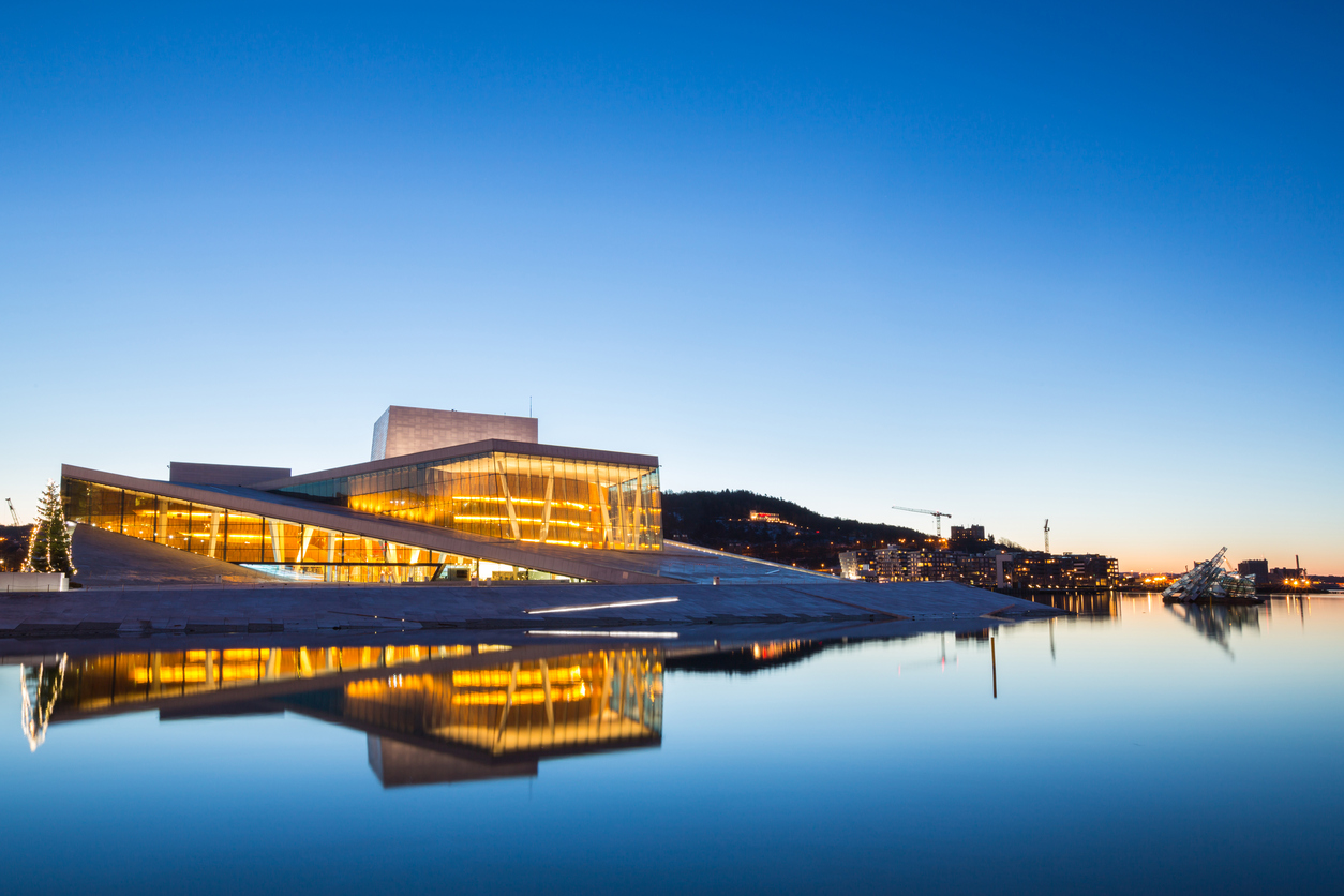 oslo wallpaper,reflection,sky,water,architecture,morning