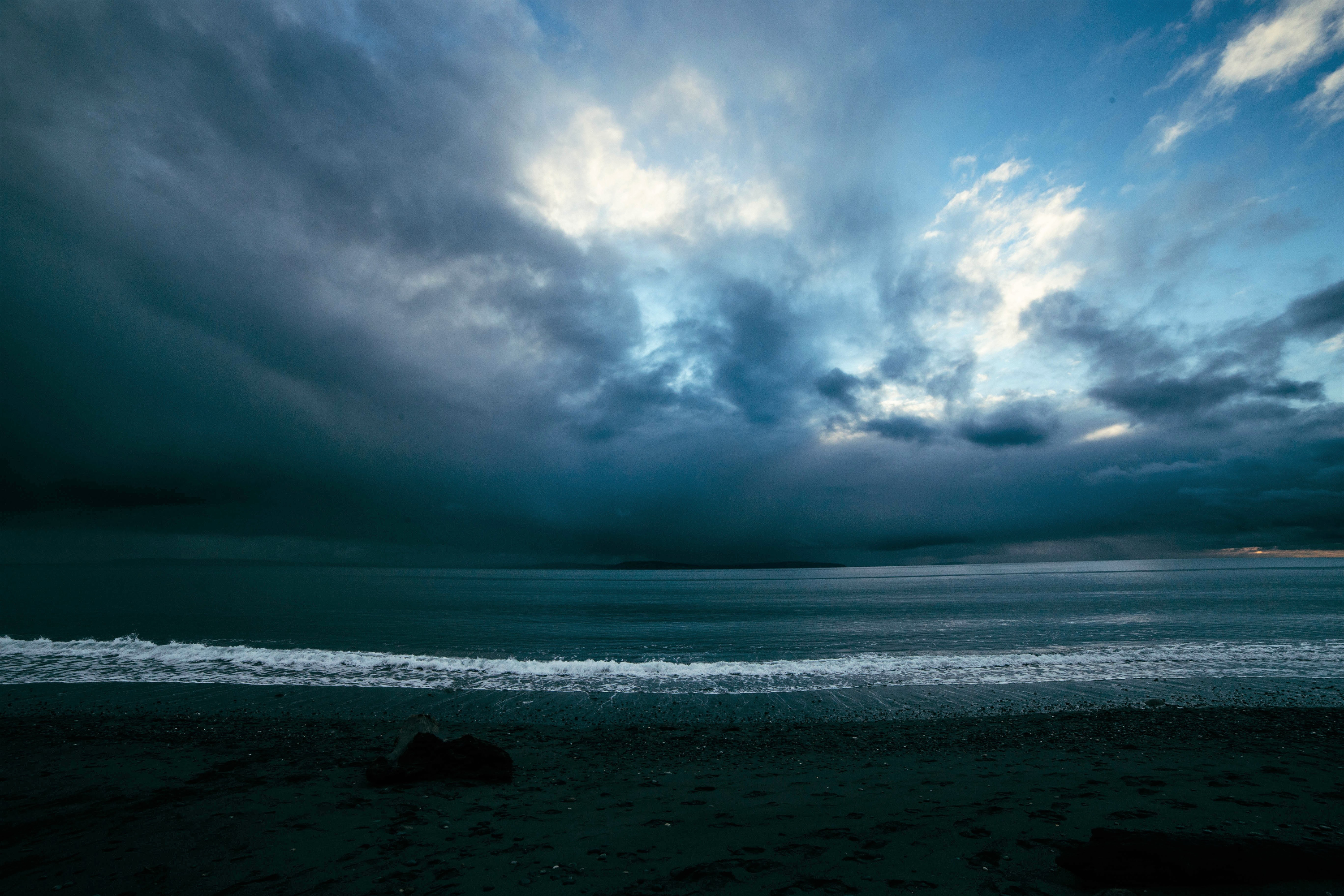 dark sea wallpaper,sky,nature,blue,sea,cloud