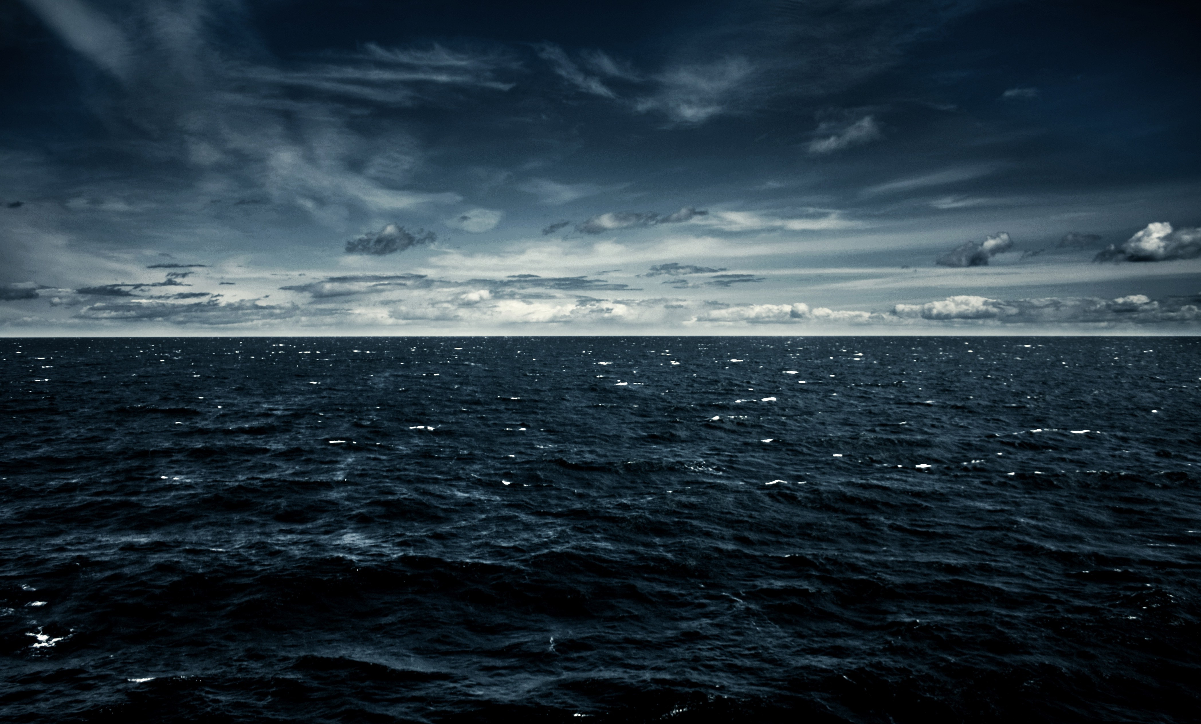 어두운 바다 벽지,하늘,수평선,물,바다,푸른