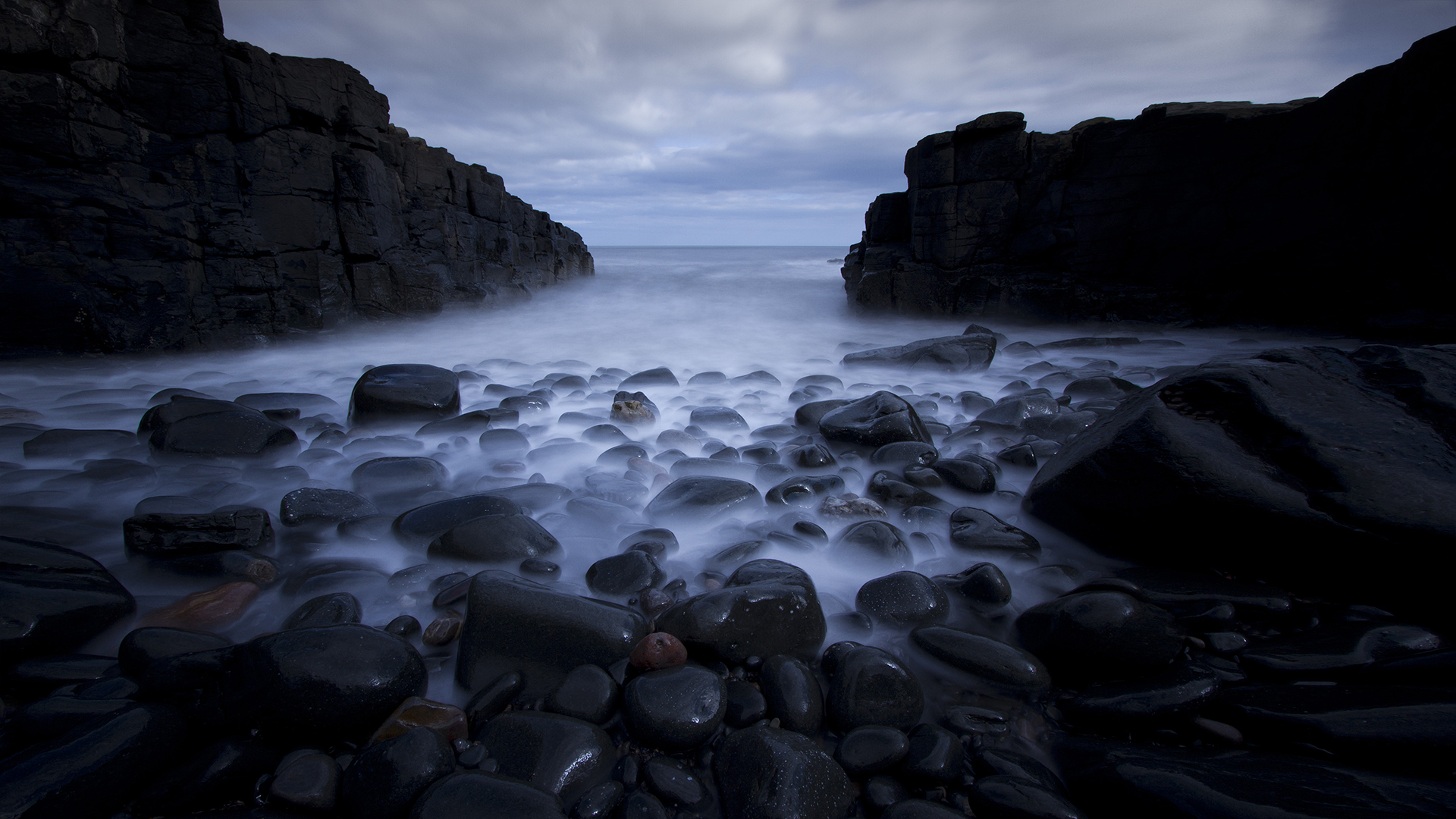 dark sea wallpaper,body of water,sky,nature,water,sea