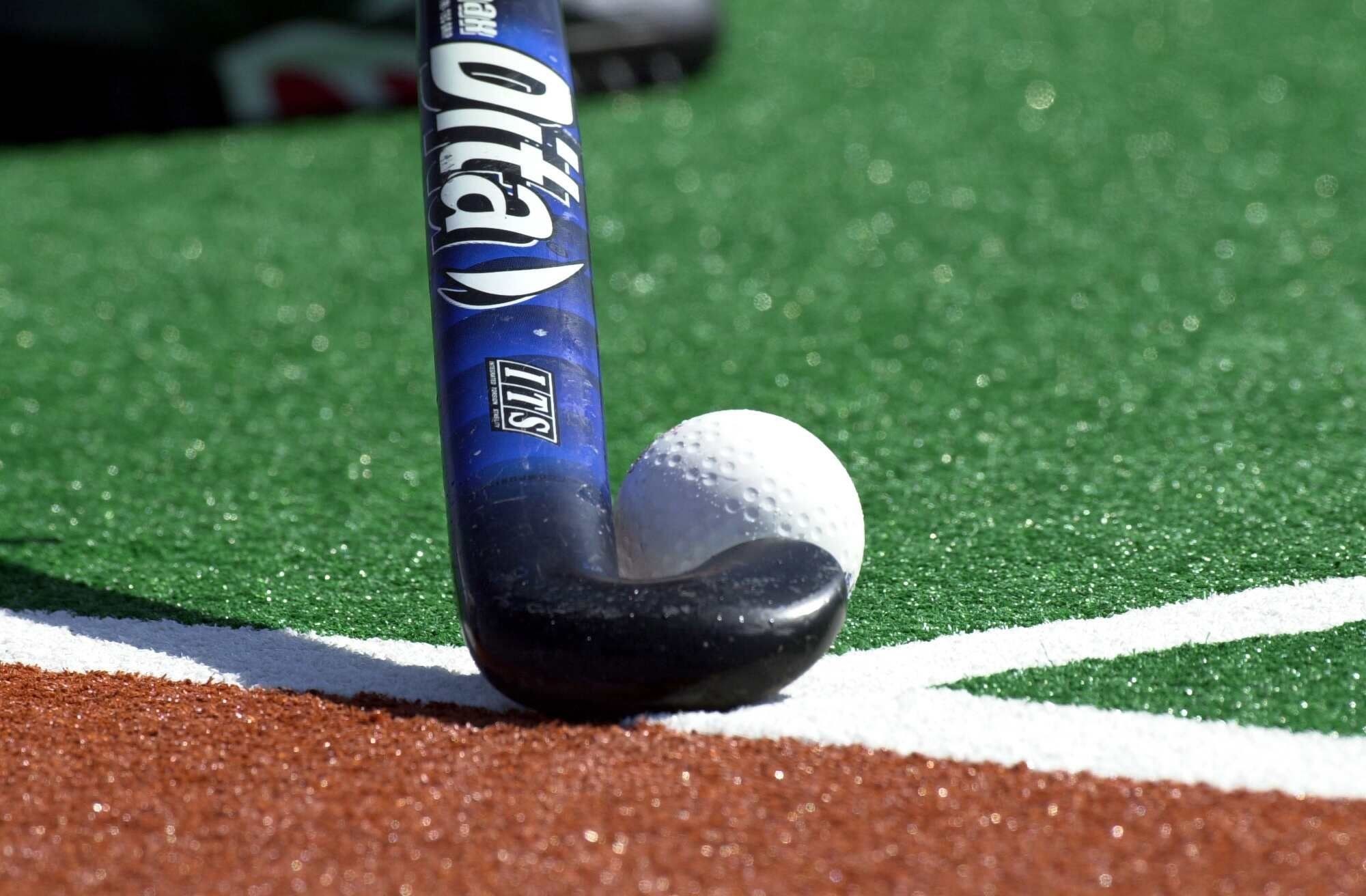 sfondo di hockey su prato,hockey su prato,erba sintetica,attrezzatura sportiva,hockey,minigolf