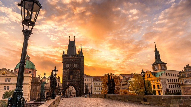 prague hd wallpaper,landmark,sky,town,city,human settlement