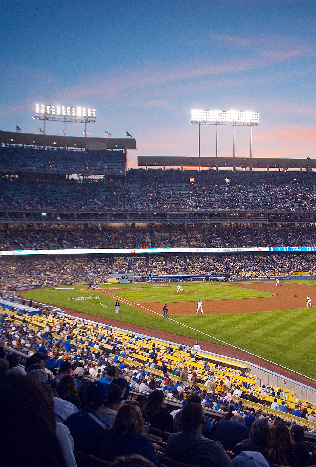 dodger stadium wallpaper,stadium,sport venue,atmosphere,crowd,arena