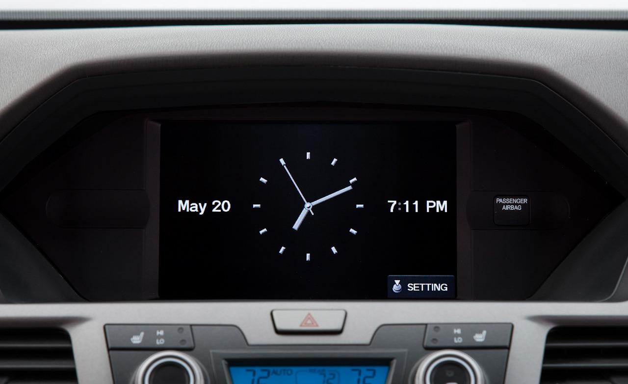 honda clock fondo de pantalla,vehículo terrestre,vehículo,coche,vehículo de lujo,coche mediano