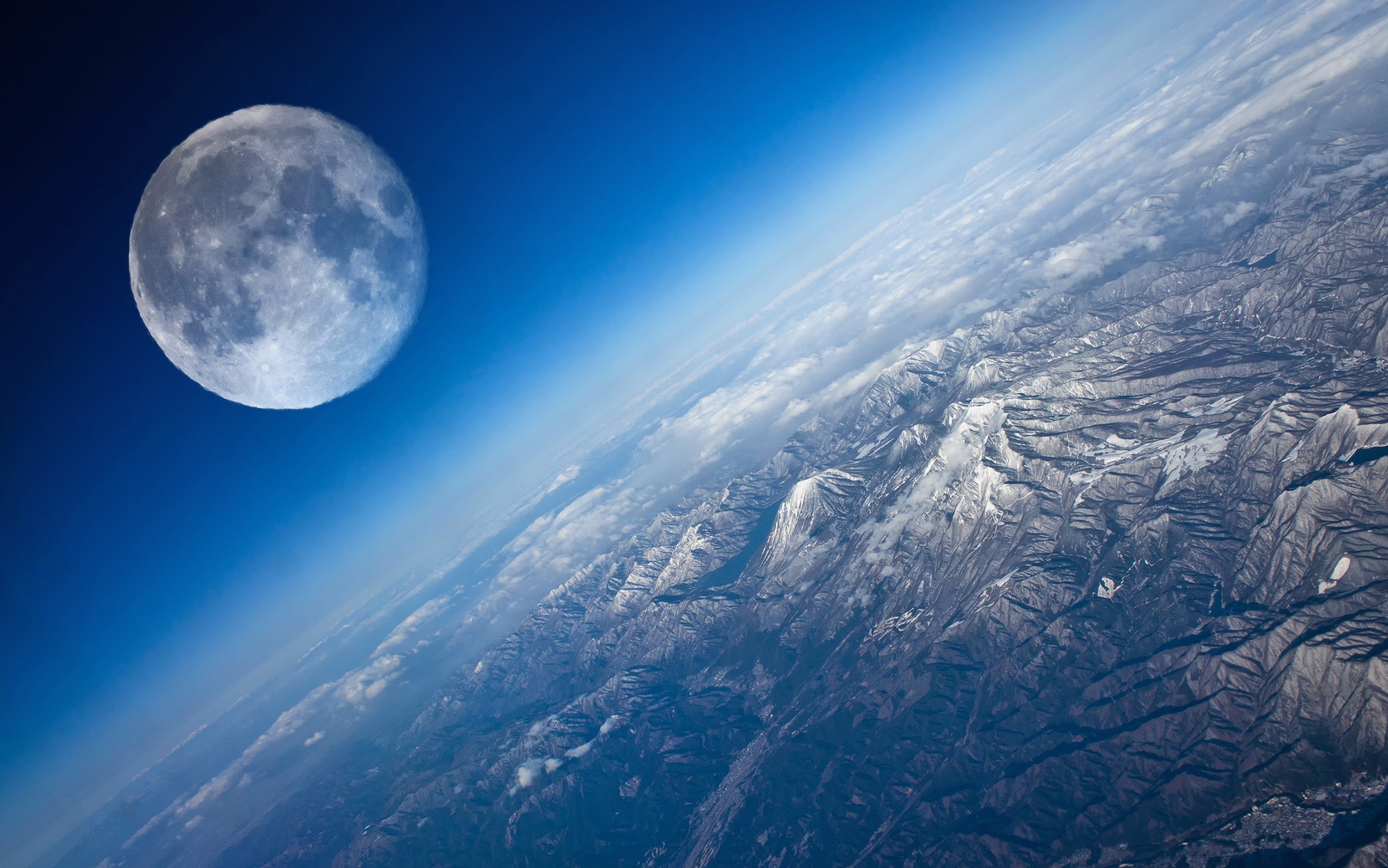 mond wallpaper,atmosphere,sky,outer space,astronomical object,daytime