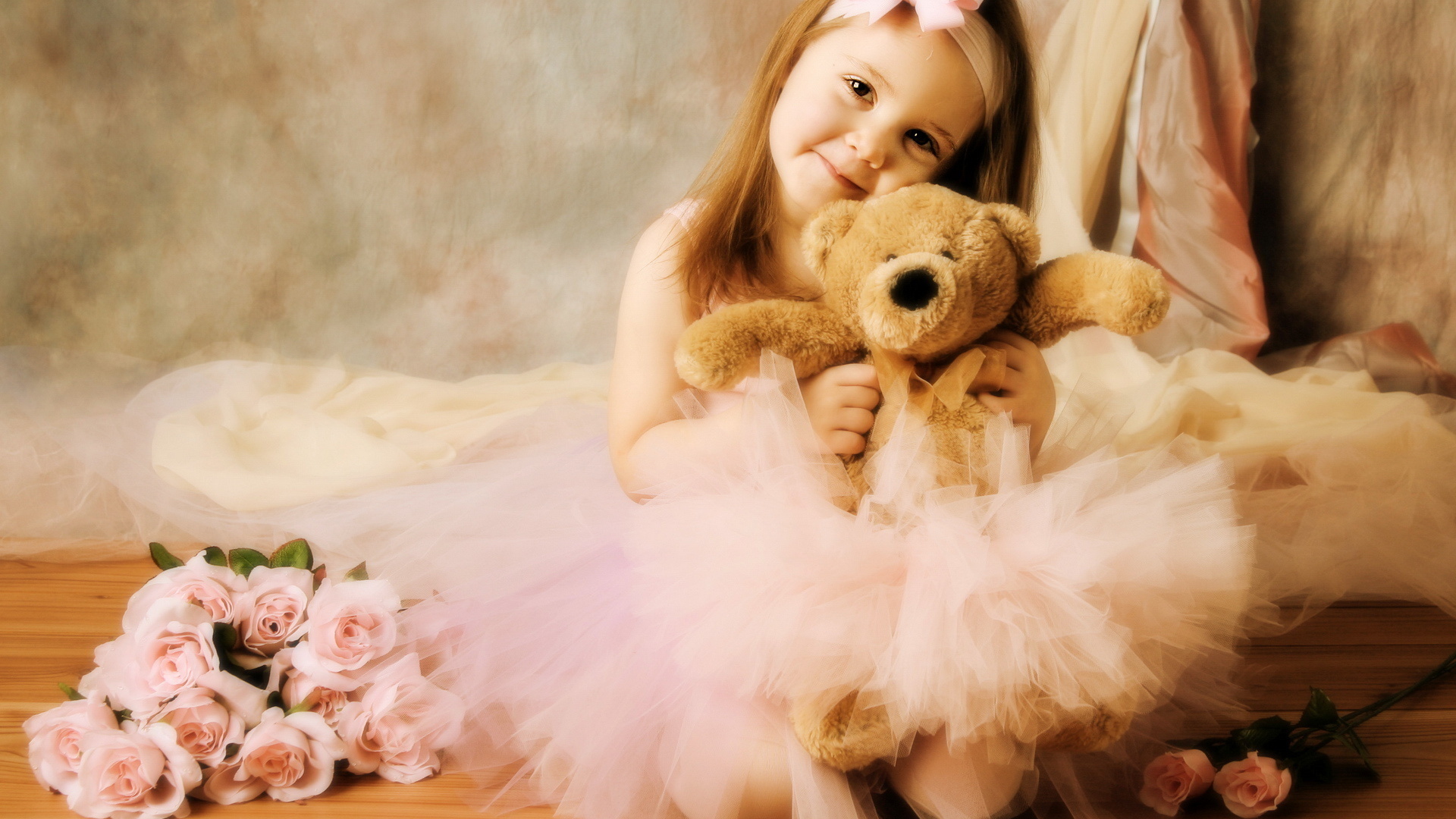 cute wallpapers hd,teddy bear,child,toy,happy,doll