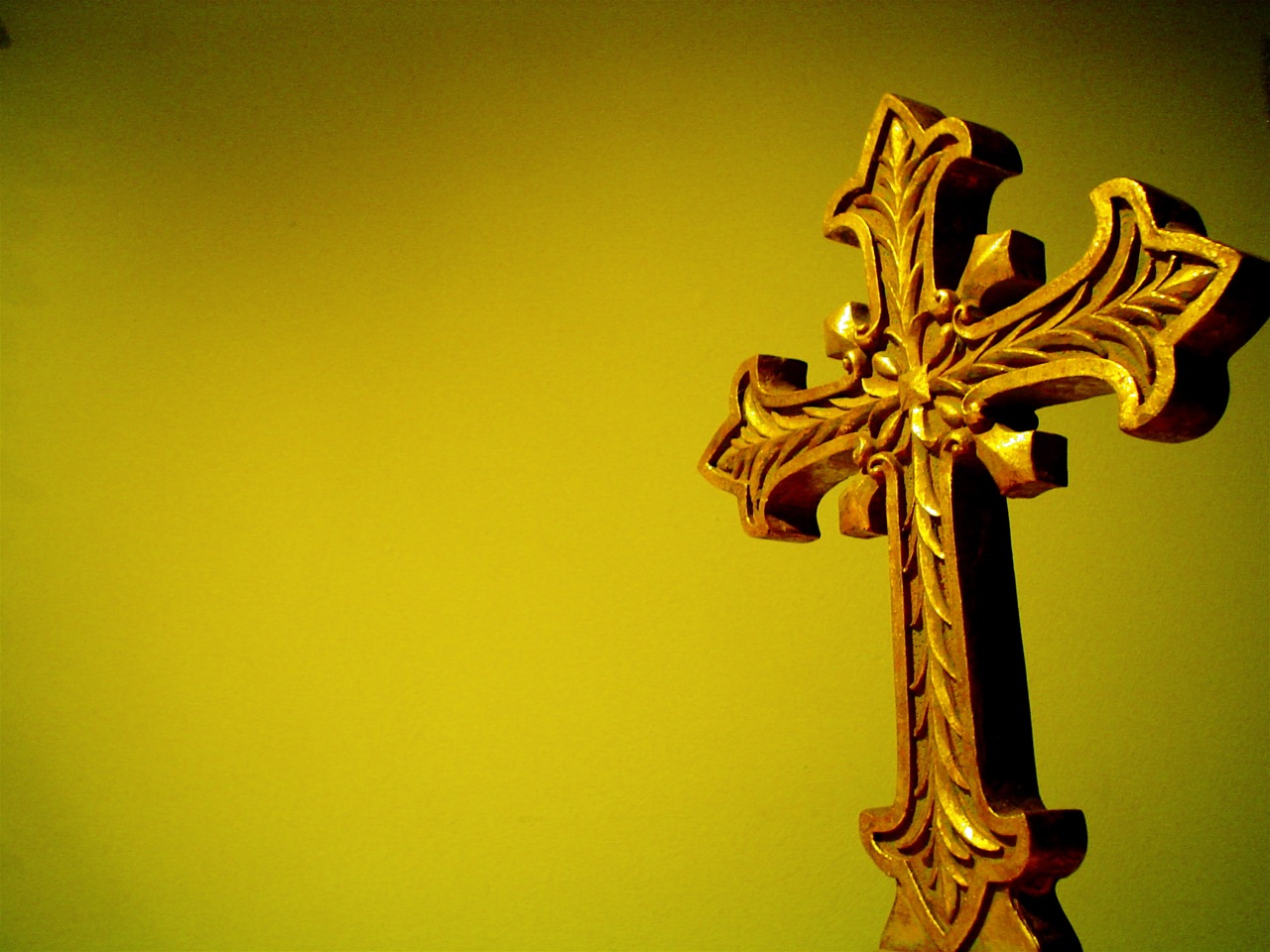 cross wallpaper,religious item,cross,symbol,brass,crucifix