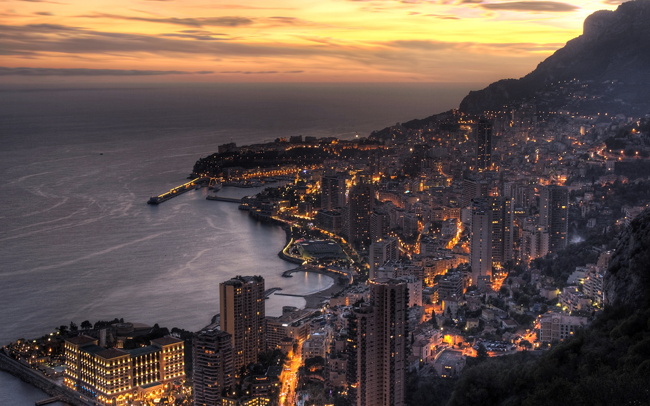 fondo de pantalla de barcelona,cielo,ciudad,área urbana,mar,horizonte