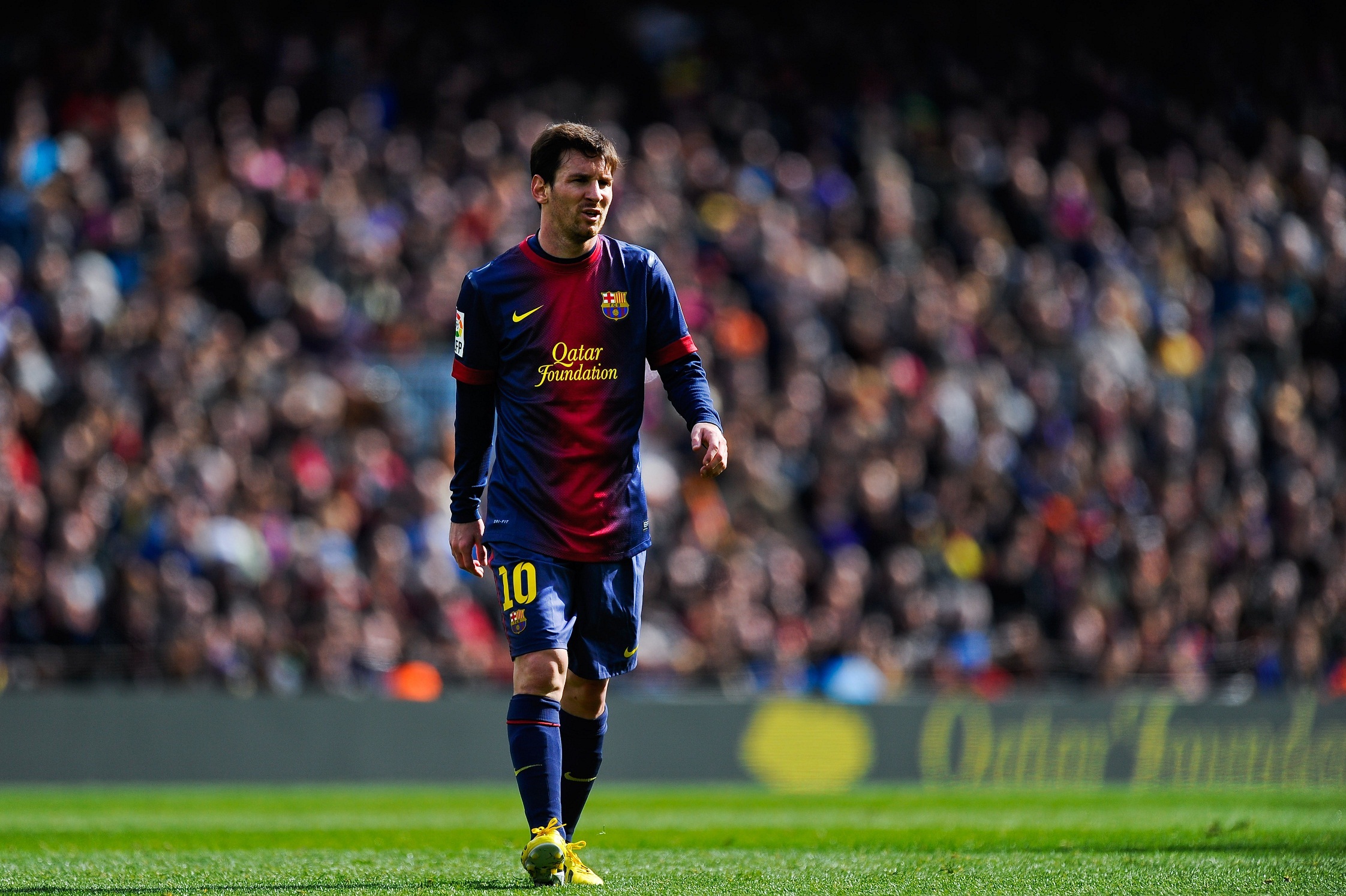 messi wallpaper hd,player,soccer player,football player,ball game,soccer