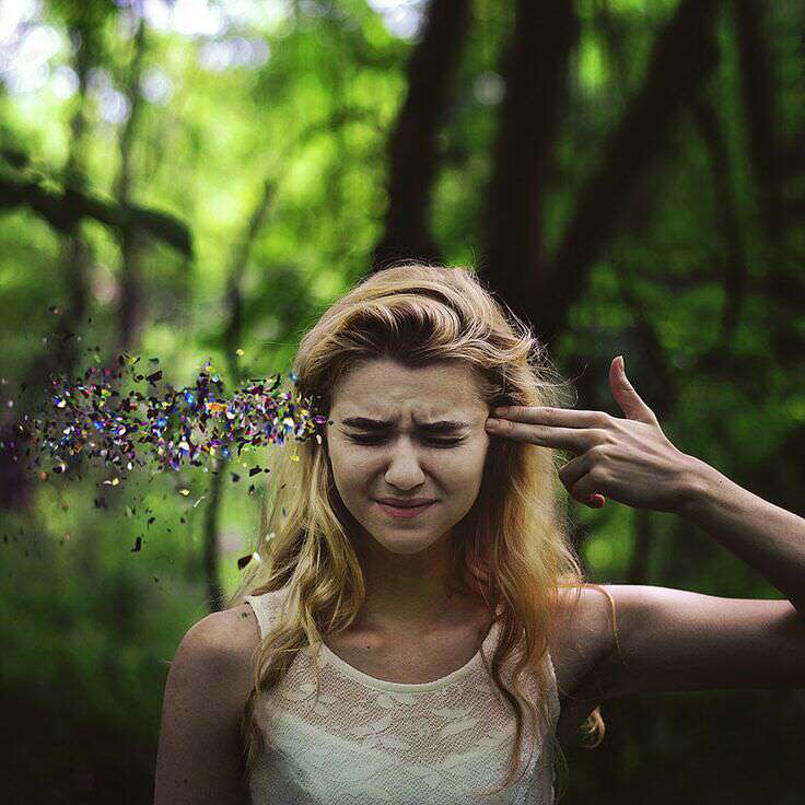 fond d'écran triste fille,cheveux,beauté,coiffure,blond,arbre