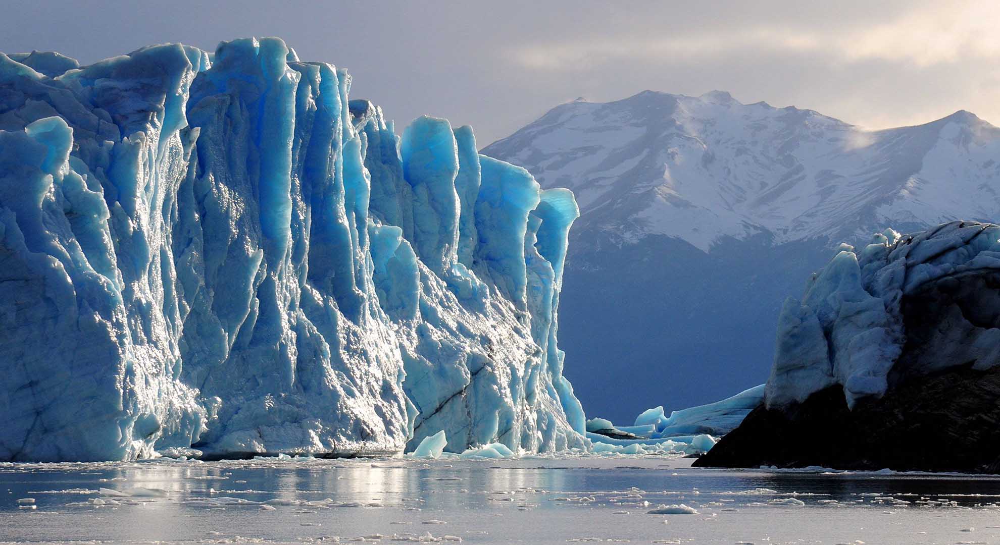 hintergrund wallpaper,iceberg,polar ice cap,ice,glacial landform,glacial lake