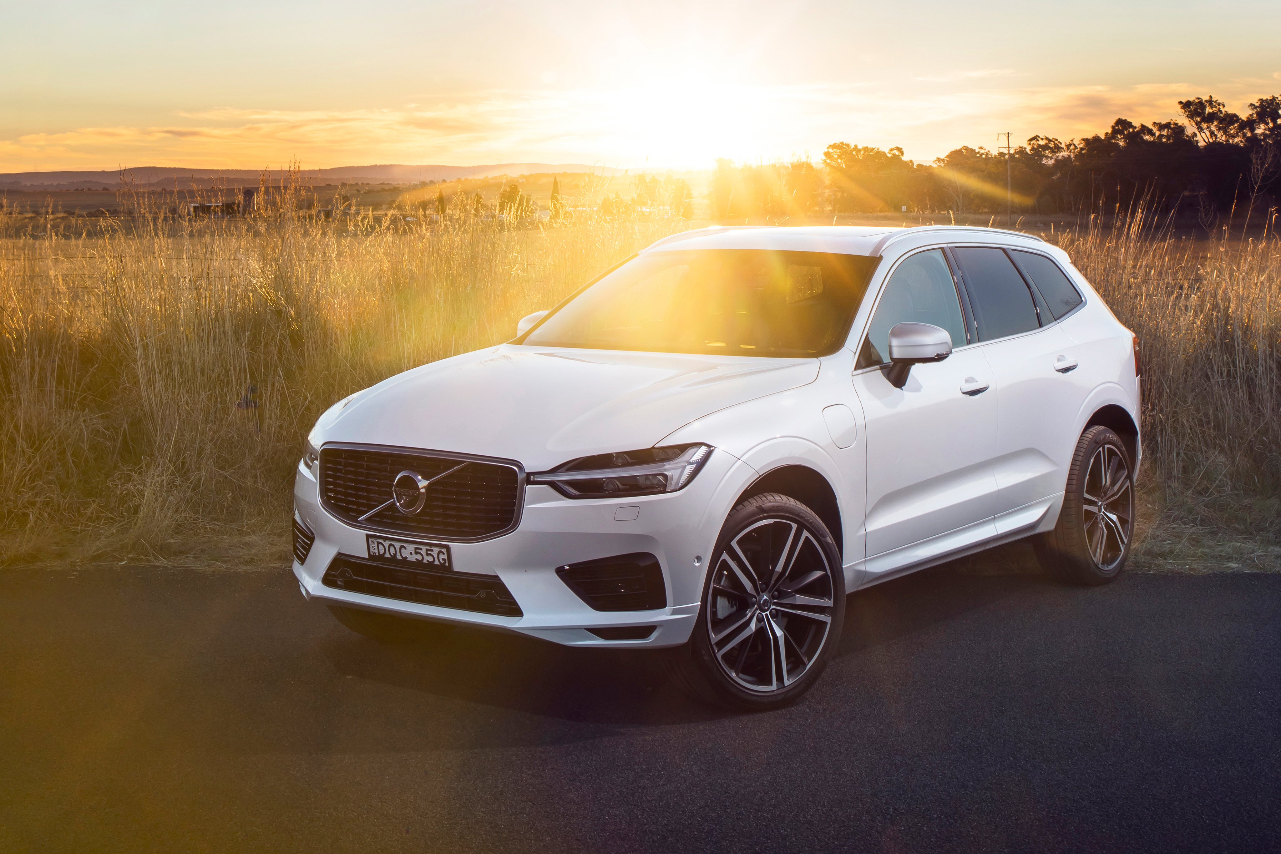 volvo wallpaper hd,land vehicle,vehicle,car,automotive design,luxury vehicle