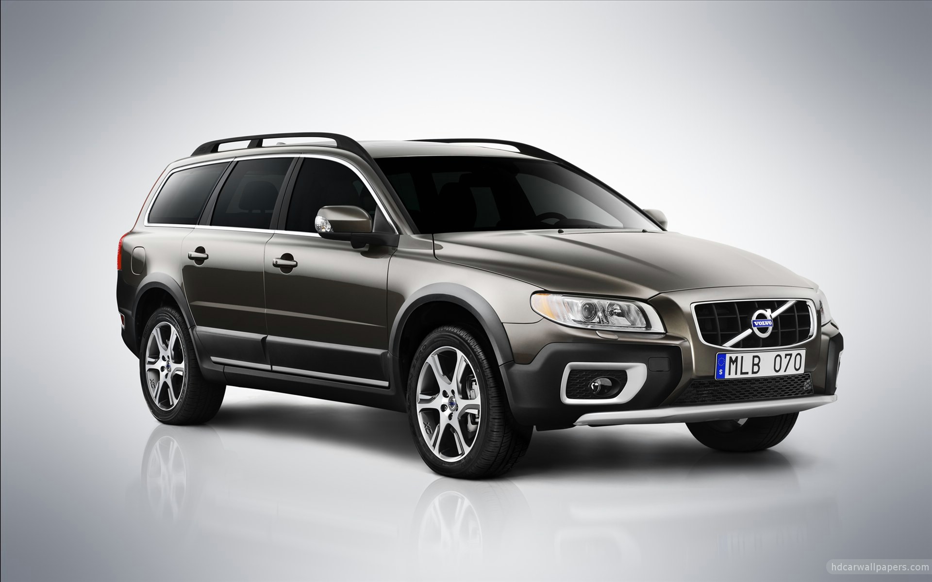 volvo car wallpaper,land vehicle,vehicle,car,motor vehicle,automotive design