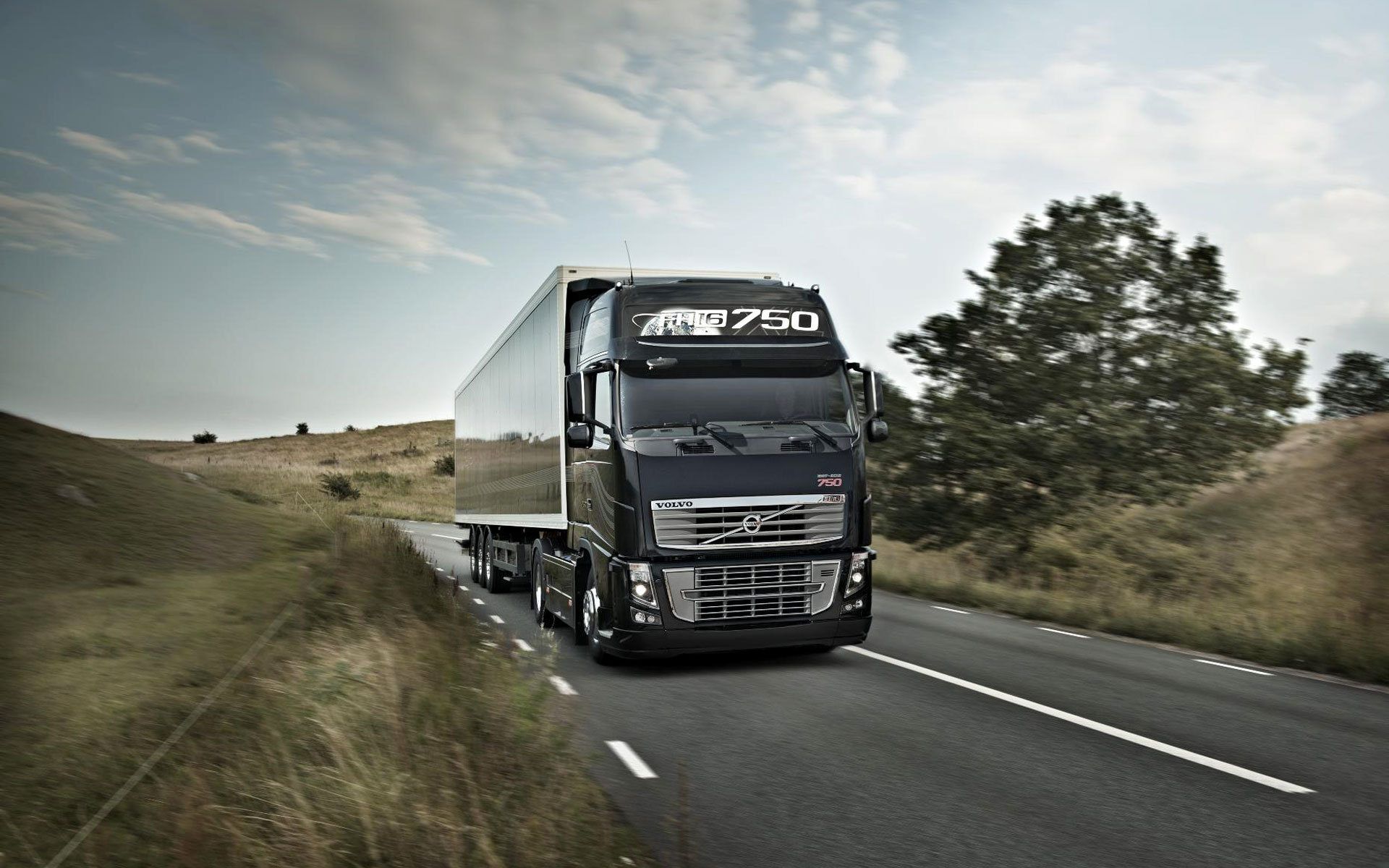 volvo truck wallpaper,transport,mode of transport,motor vehicle,vehicle,commercial vehicle