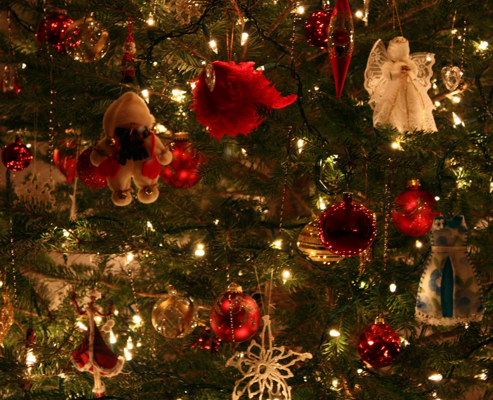 クリスマスの装飾の壁紙,クリスマスツリー,クリスマスの飾り,クリスマスオーナメント,クリスマス,木