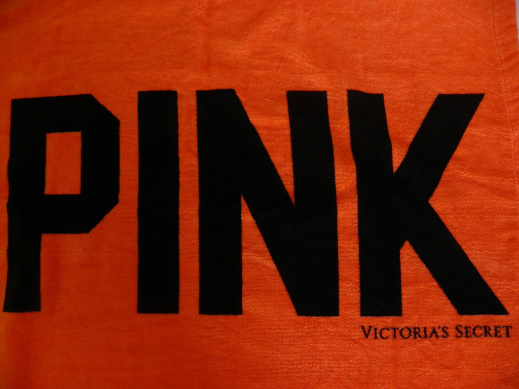 papier peint de marque rose,police de caractère,texte,orange,graphique,t shirt