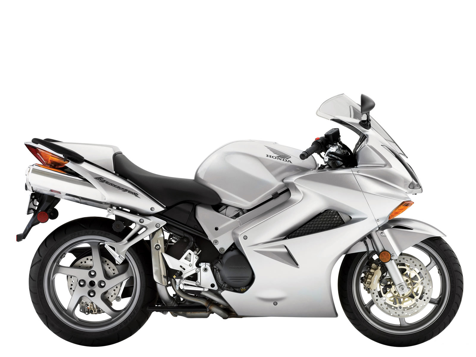 honda motorcycle wallpaper,land vehicle,vehicle,motorcycle,car,white