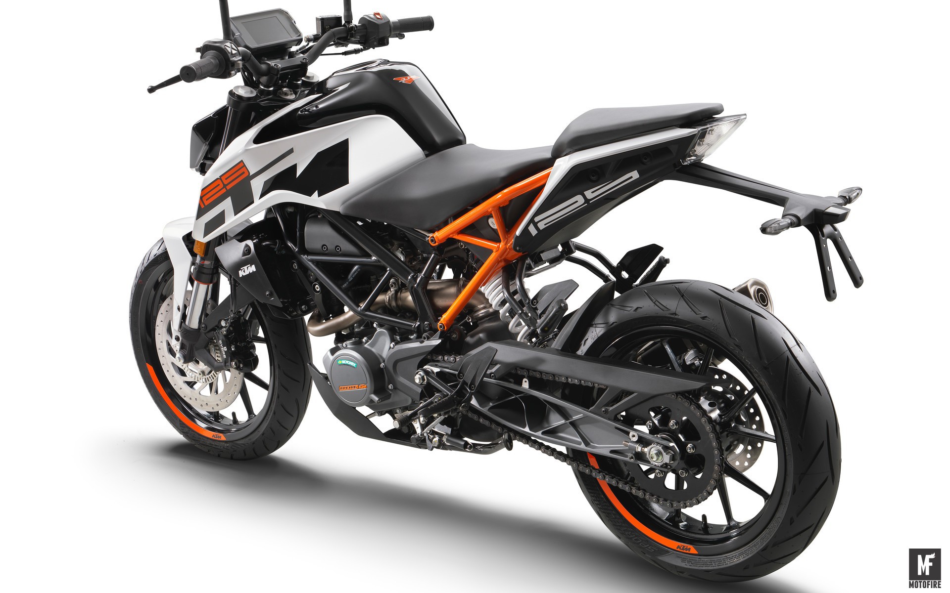 ktm duke 125 wallpaper,land vehicle,vehicle,motorcycle,automotive exhaust,car