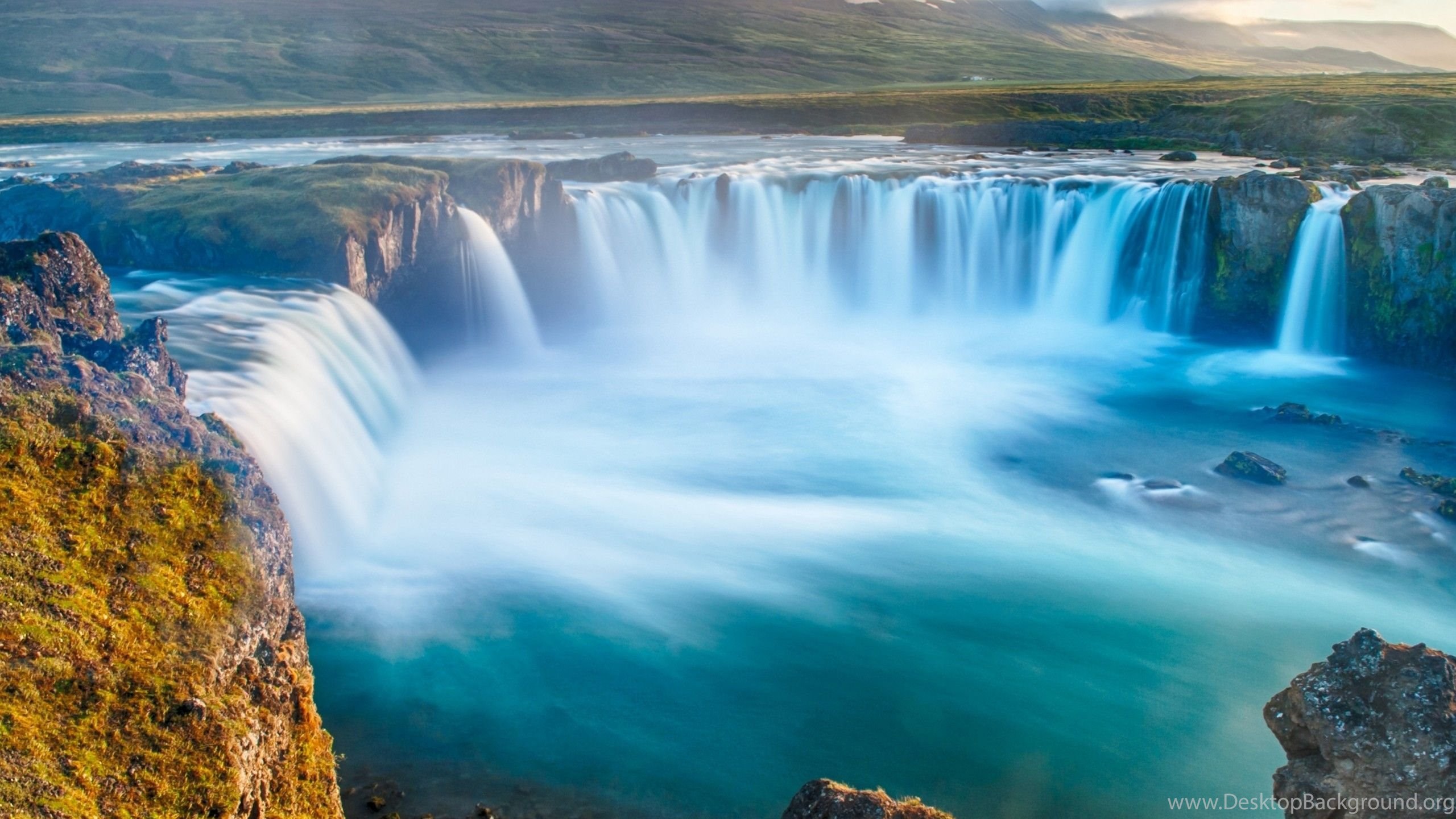 fondo de pantalla 4k ultra hd pc,cascada,cuerpo de agua,recursos hídricos,paisaje natural,naturaleza