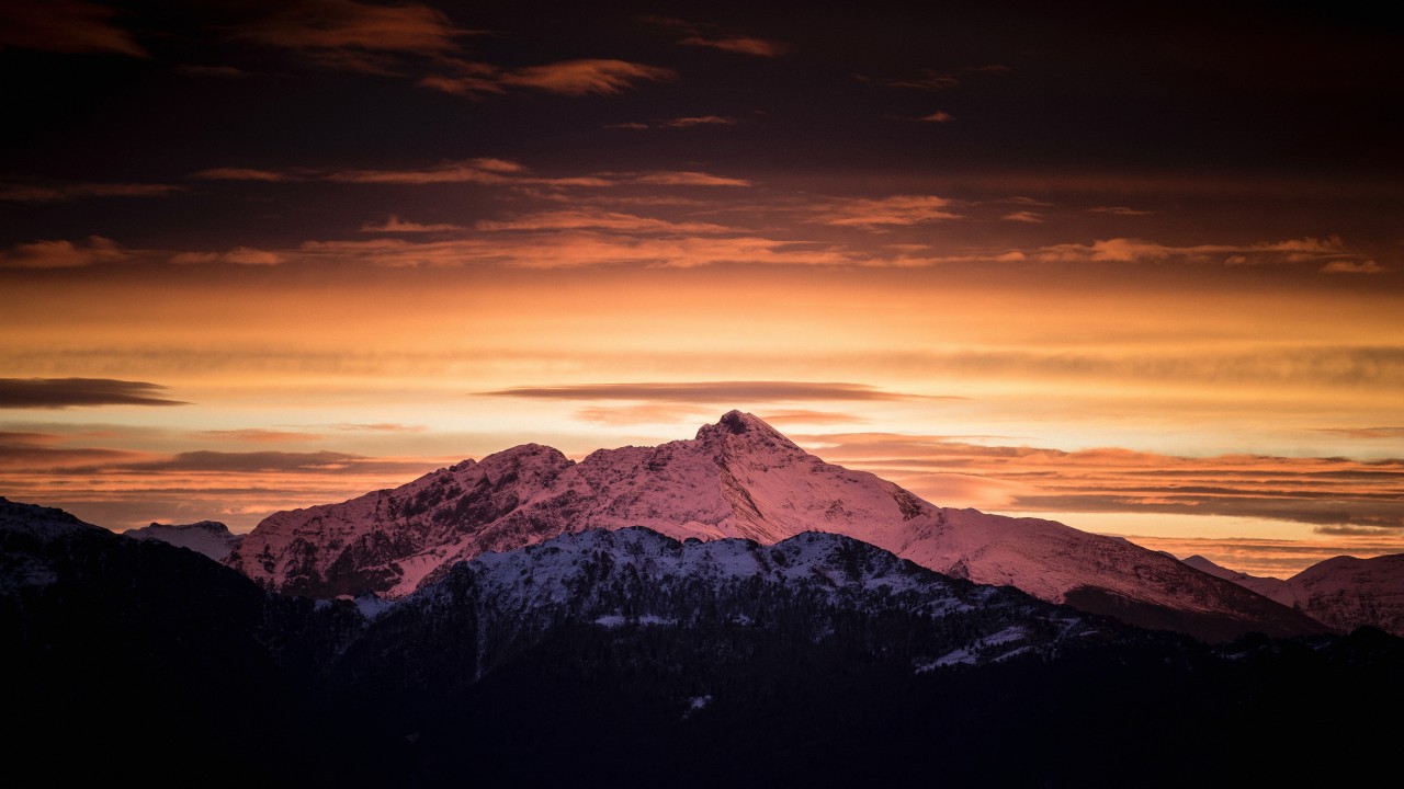 4k picture wallpaper,sky,mountainous landforms,mountain,mountain range,cloud