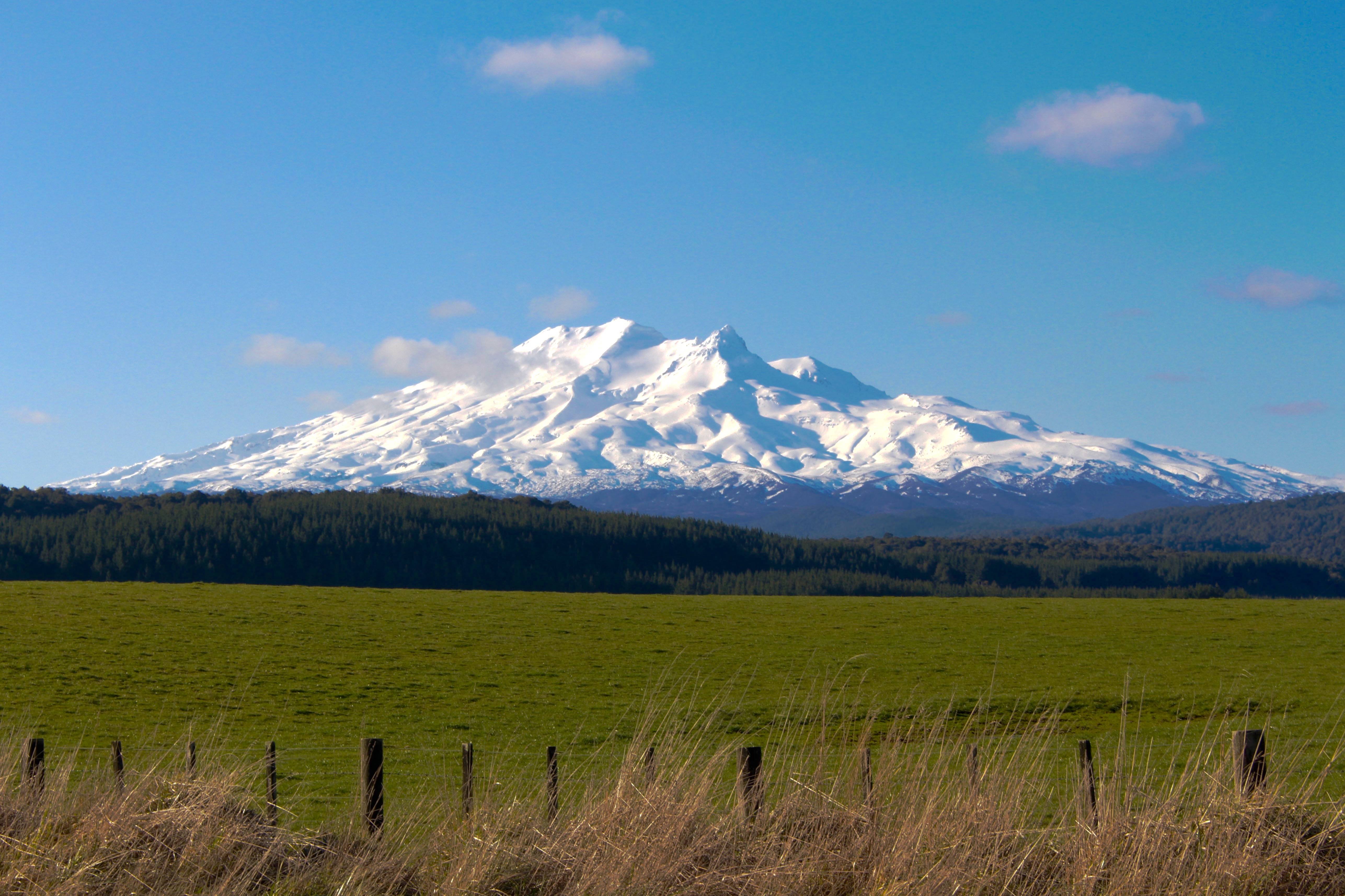 4k picture wallpaper,mountainous landforms,mountain,grassland,mountain range,natural landscape