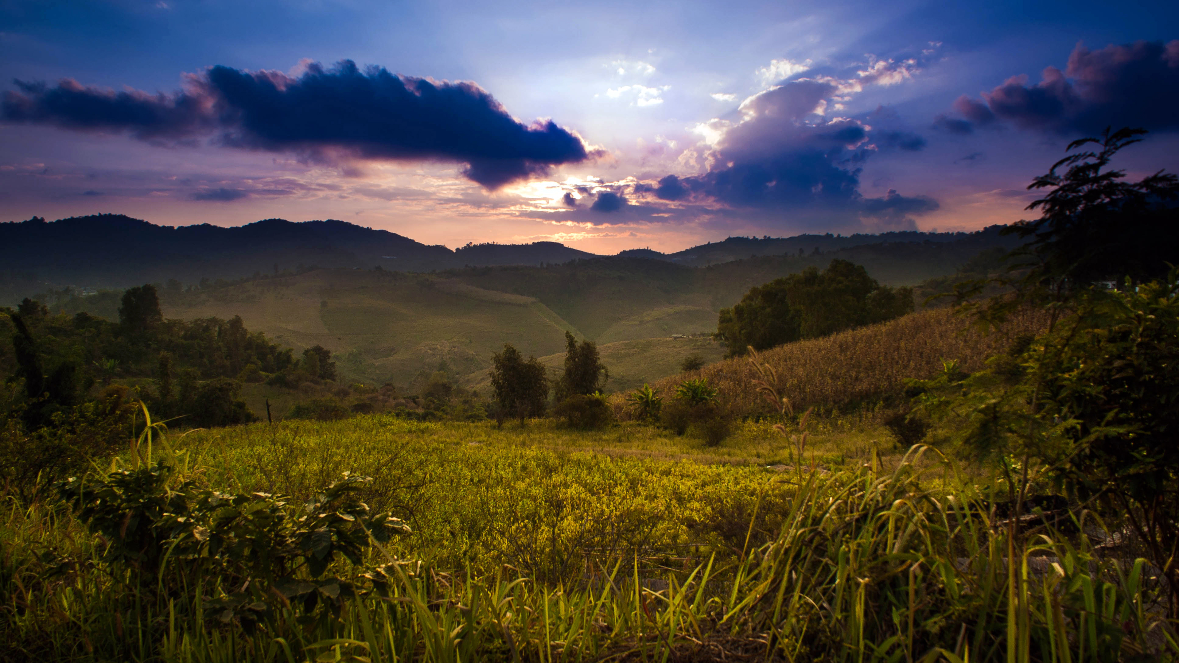 ultra high resolution wallpaper,natural landscape,nature,sky,highland,grassland