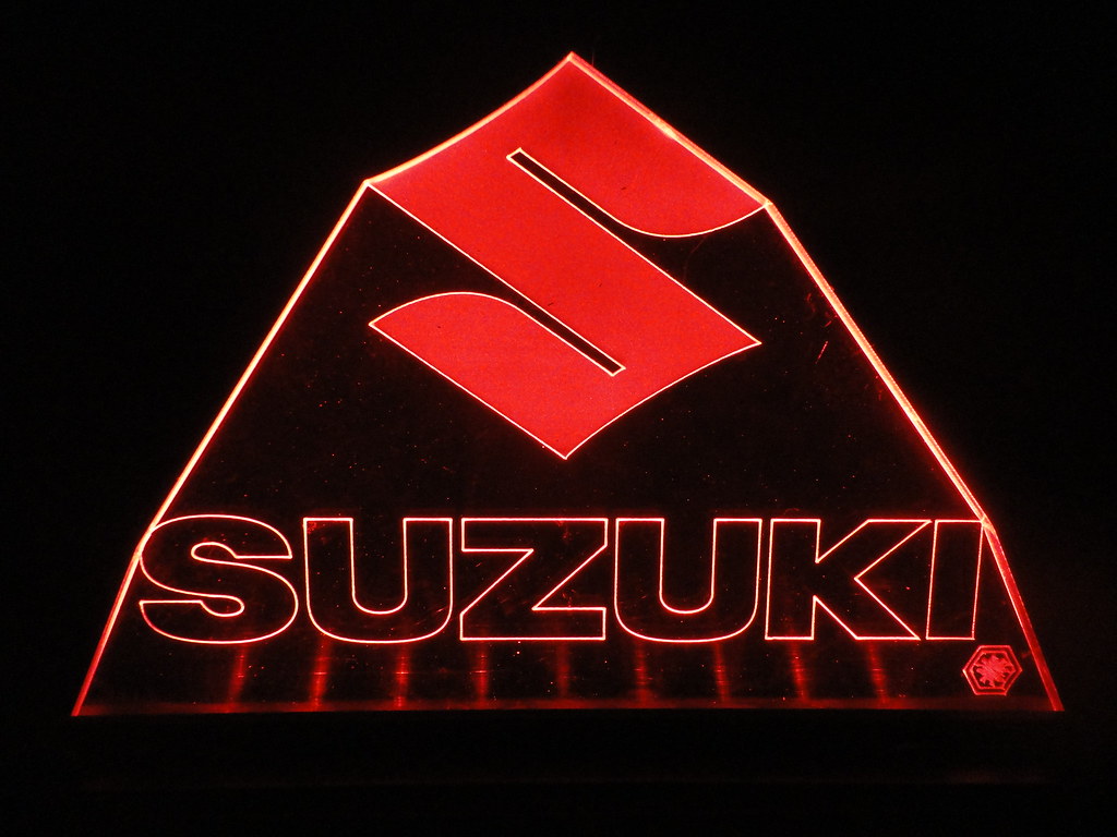 suzuki logo wallpaper,schriftart,beschilderung,text,neon ,elektronische beschilderung