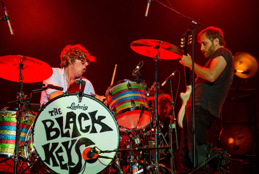 Black Keys Drum Kit WallpaperUse