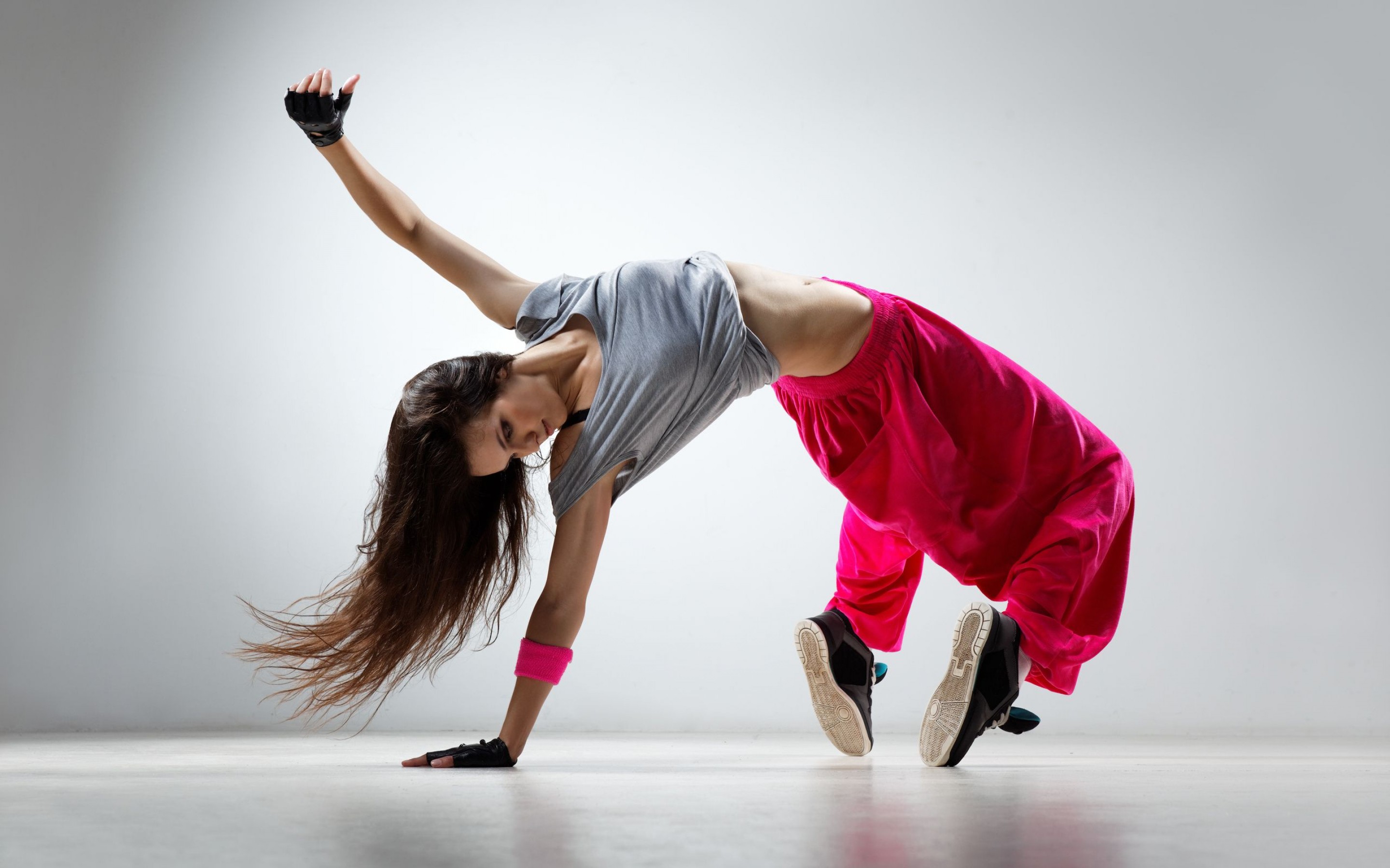 hip hop girl wallpaper,dance,hip hop dance,dancer,performing arts,street dance