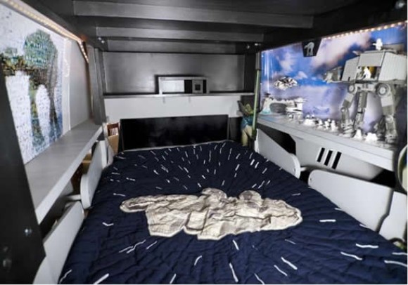 papier peint chambre star wars,chambre,propriété,véhicule de luxe,design d'intérieur,yacht de luxe