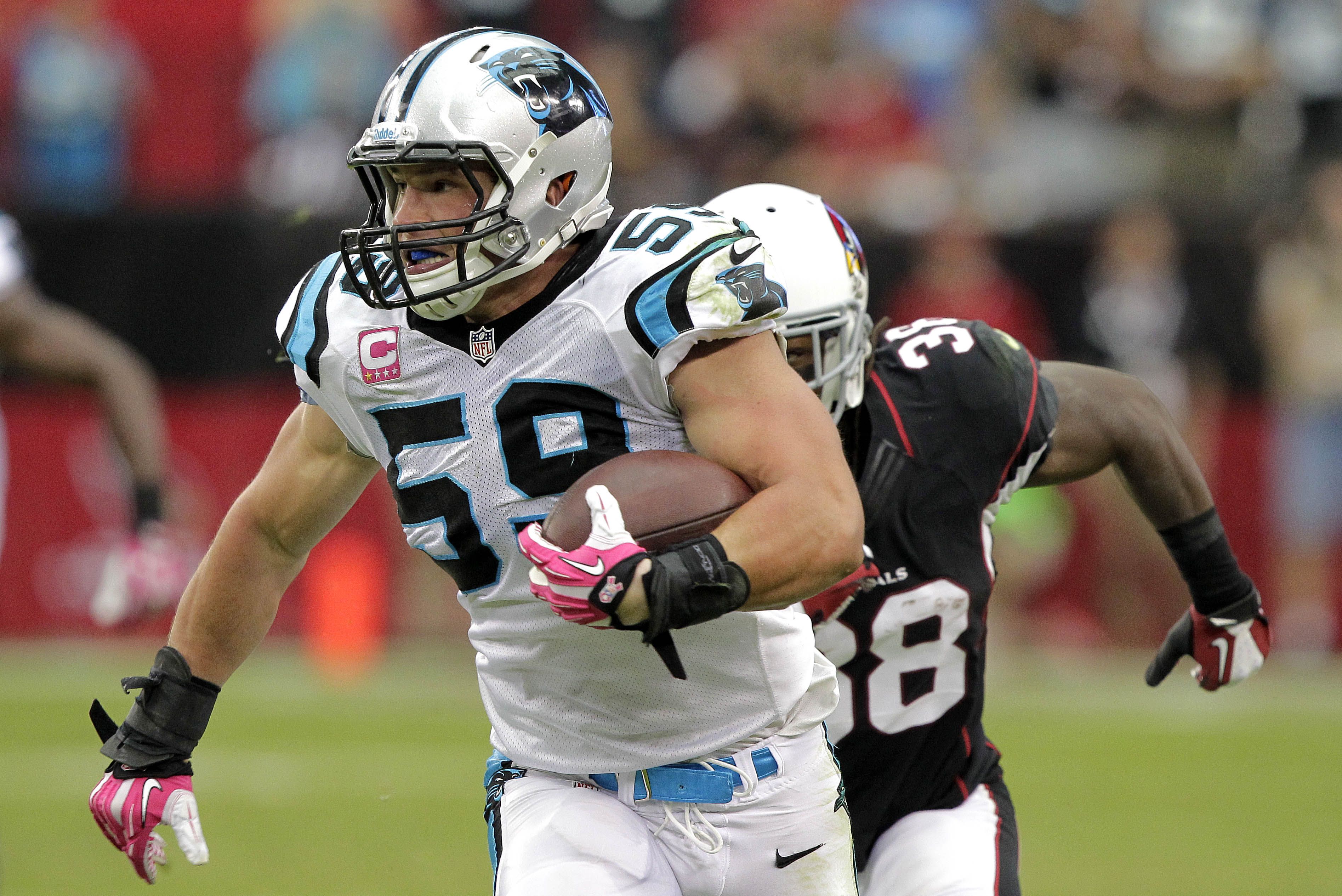 fond d'écran luke kuechly,joueur,équipement de sport,des sports,casque,football de gril