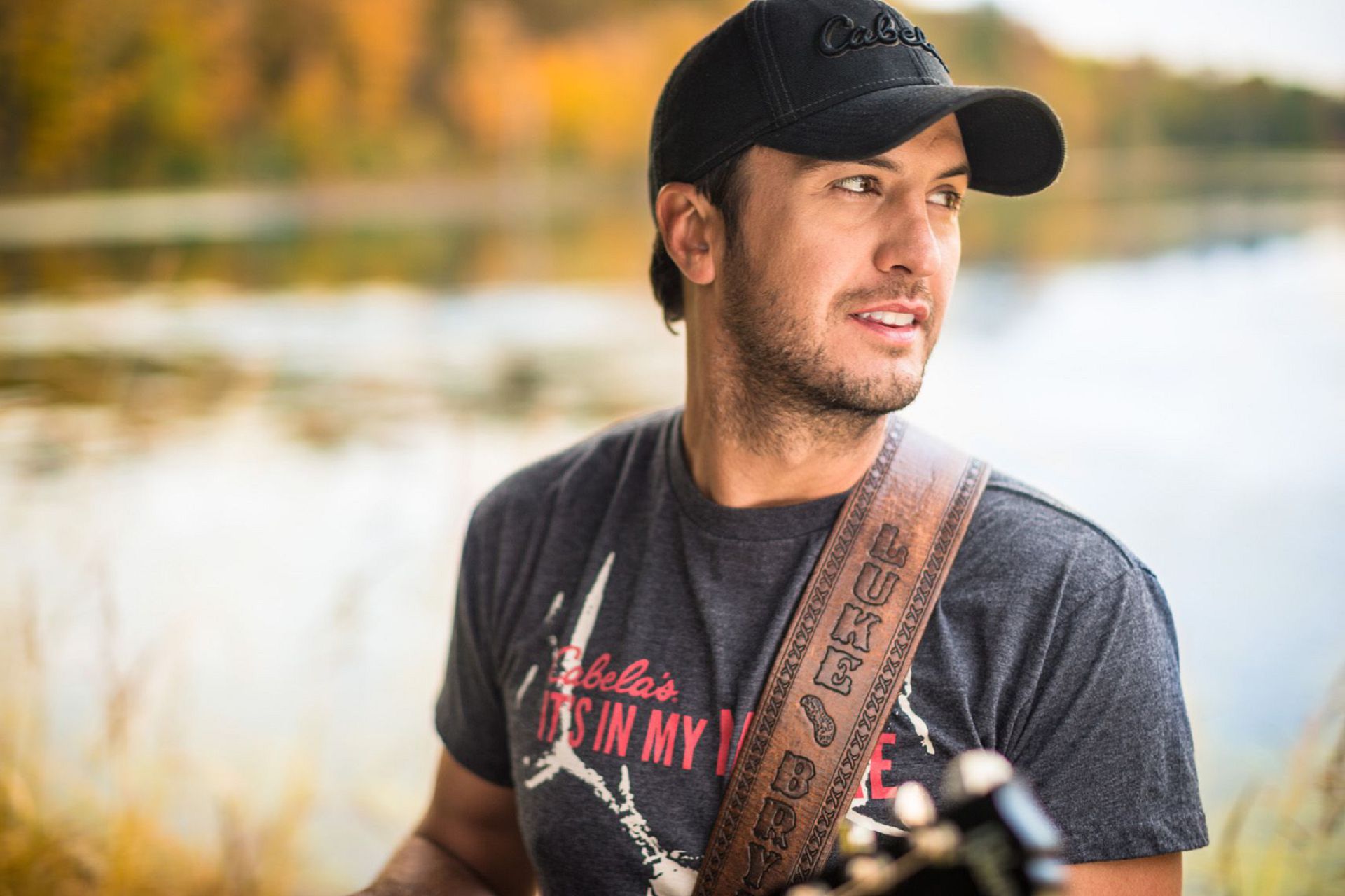 fondo de pantalla de luke bryan,frio,sombrerería,fotografía,barba,camiseta