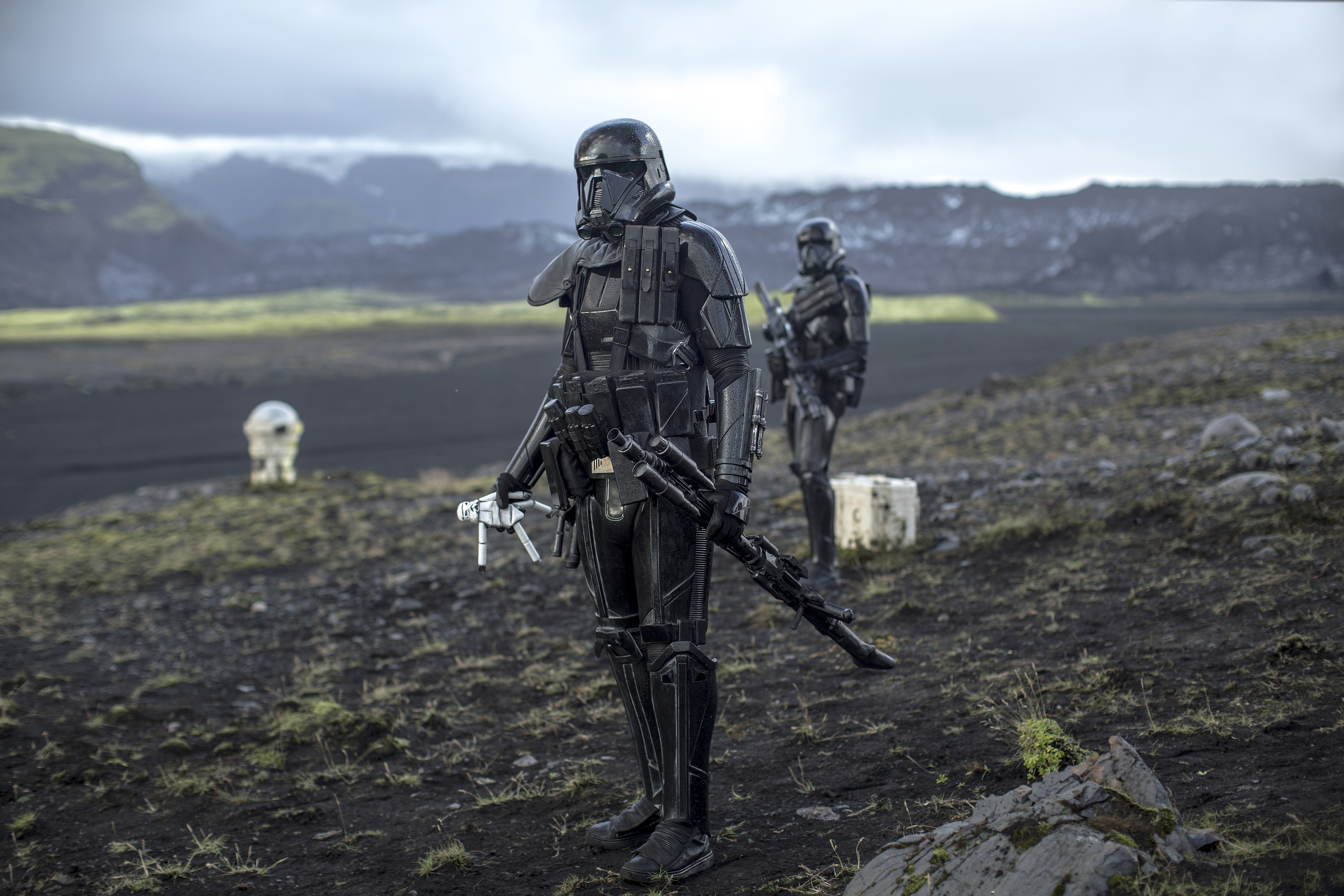 rogue one wallpaper hd,soldier,personal protective equipment,fell,tundra,outerwear
