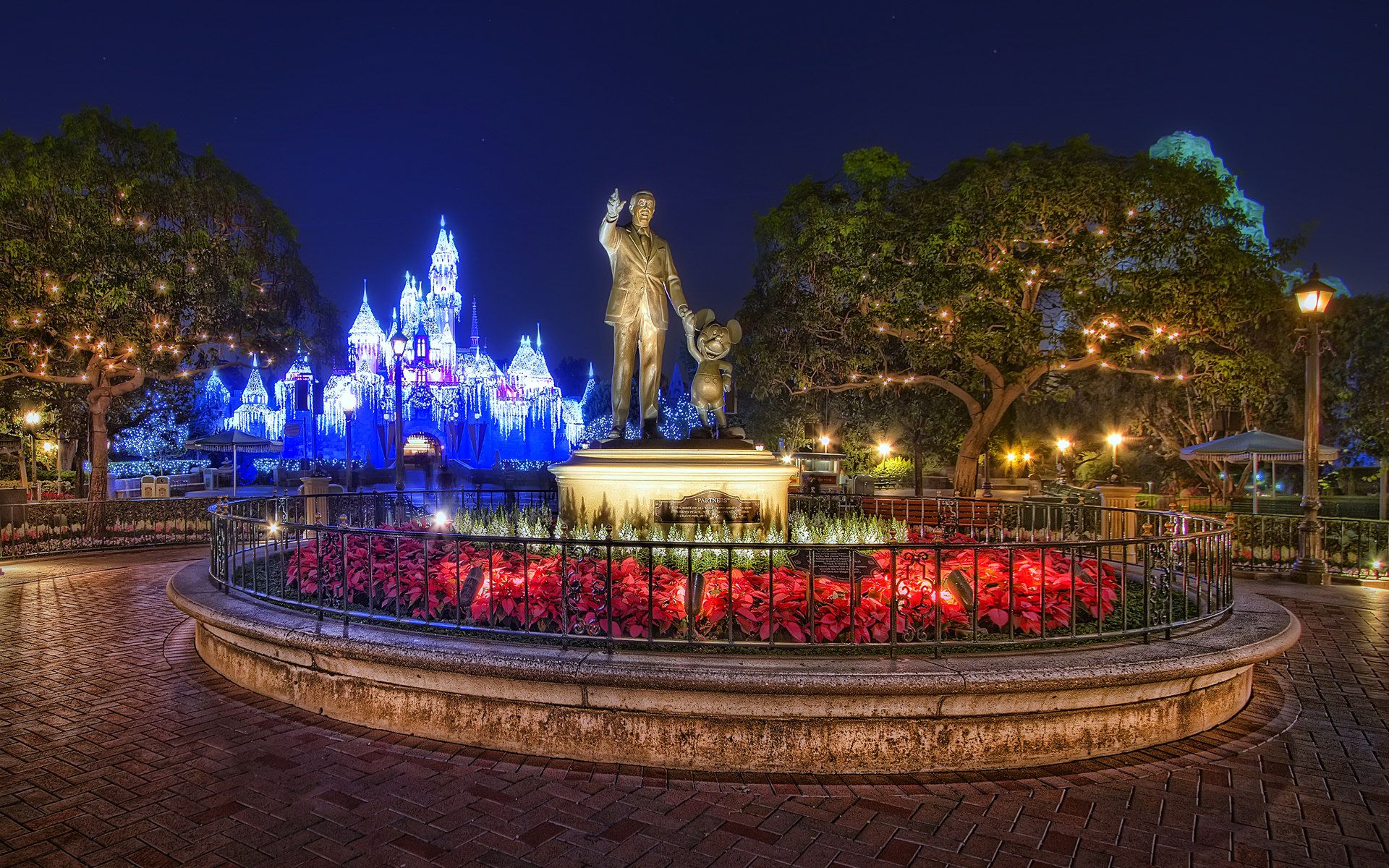 walt disney wallpaper hd,brunnen,nacht,licht,beleuchtung,wasserspiel