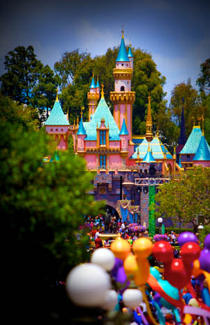 disneyland fondo de pantalla para iphone,parque de atracciones,mundo,atracción turística,parque,arquitectura