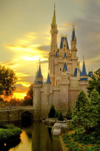 sfondo di walt disney world,guglia,castello,il mondo di walt disney,cielo,campanile