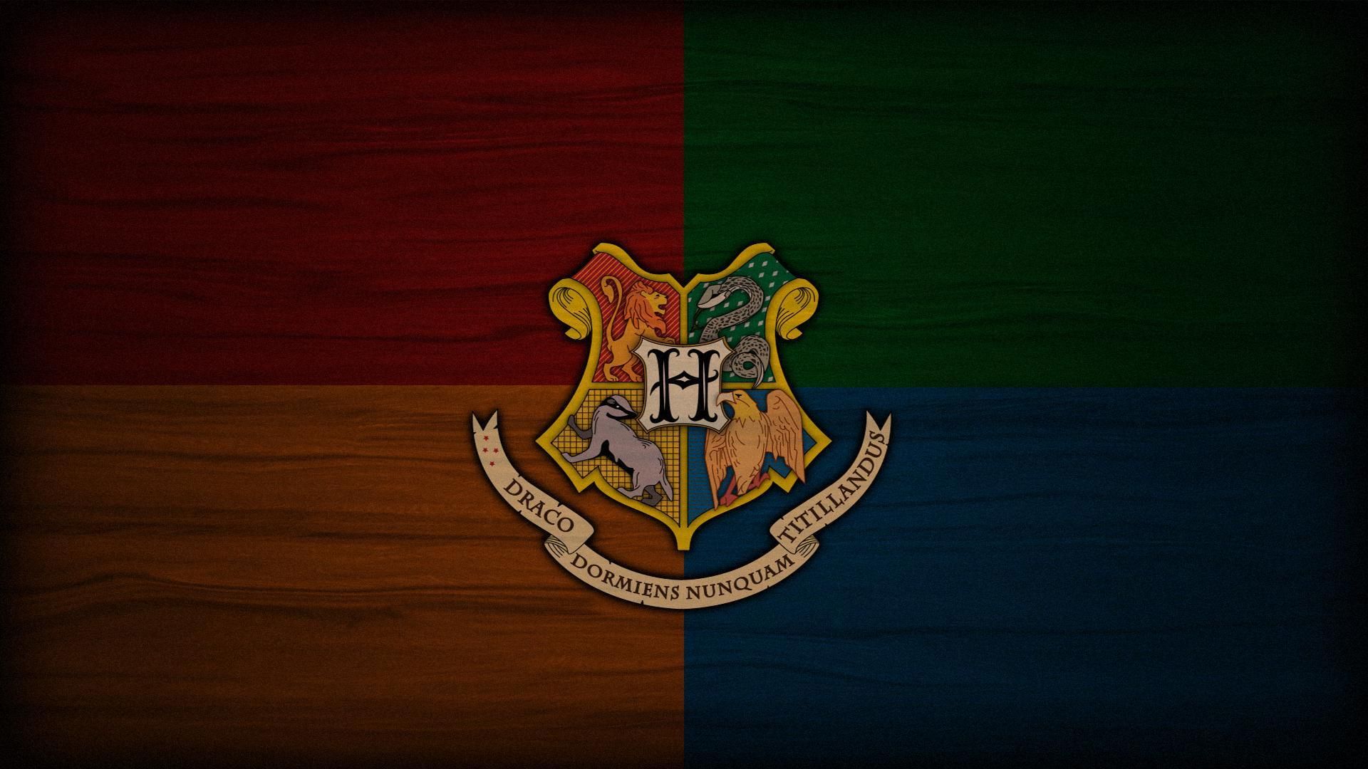 hogwarts live wallpaper,emblem,logo,font,illustration,symbol