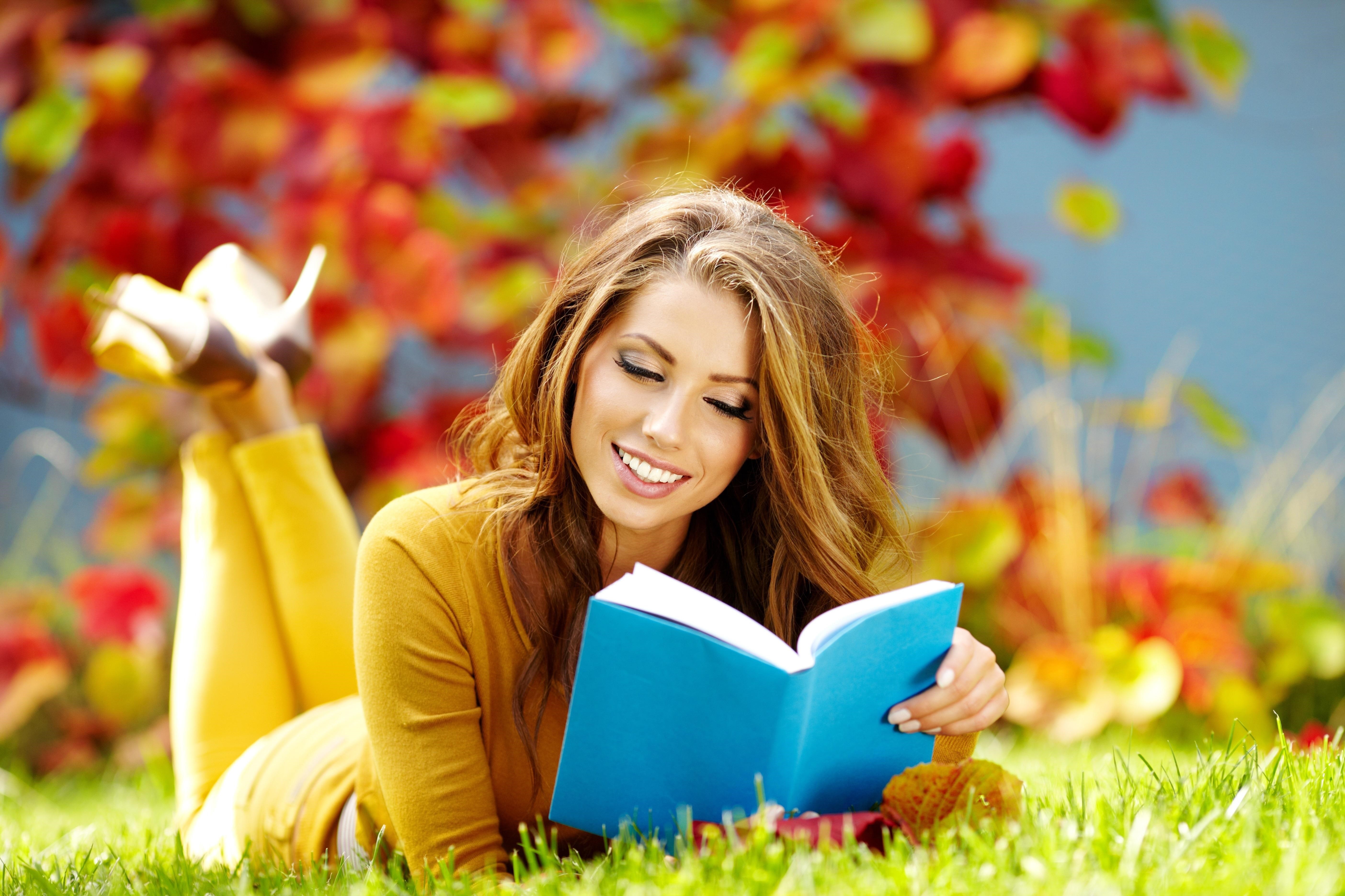 소녀 독서 책 배경 화면,행복,장난,봄,잔디,여가