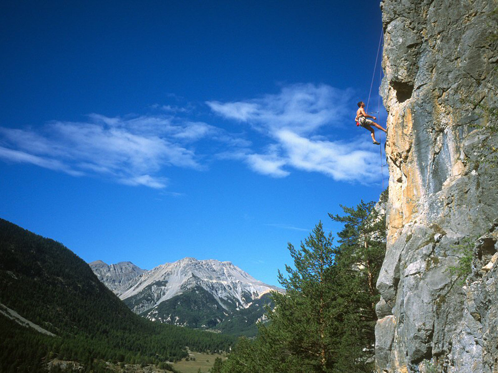 fondo de pantalla de escalada en roca,montaña,aventuras,escalada de roca,cordillera,cielo