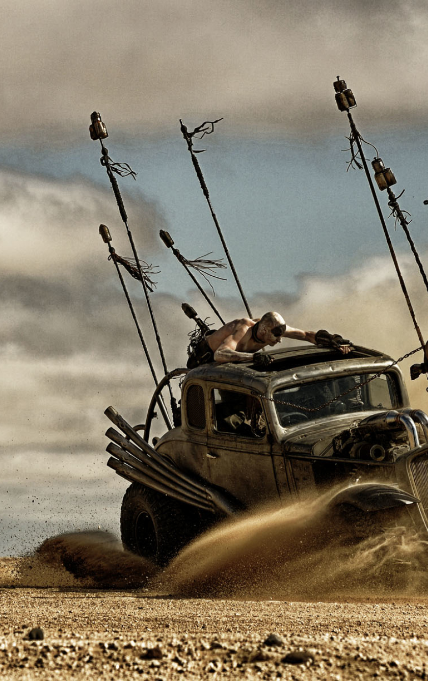 mad max iphone wallpaper,vehicle,motor vehicle,mode of transport,sand,landscape