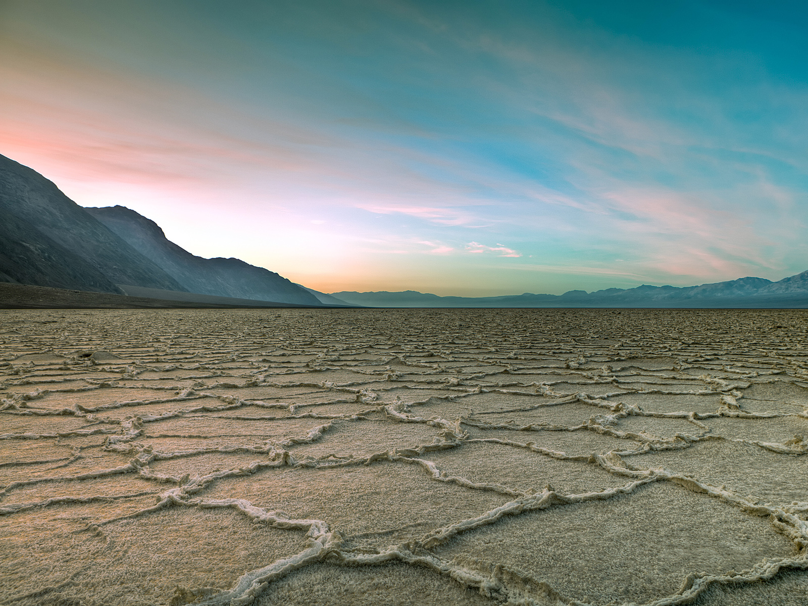 fond d'écran badlands,ciel,paysage naturel,paysage,sécheresse,horizon