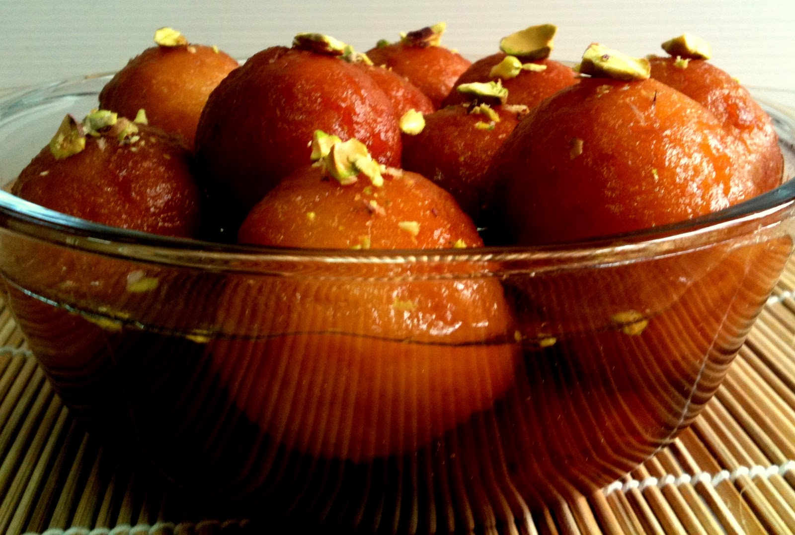 fondo de pantalla de gulab jamun,comida,plato,gulab jamun,postre,comida vegetariana